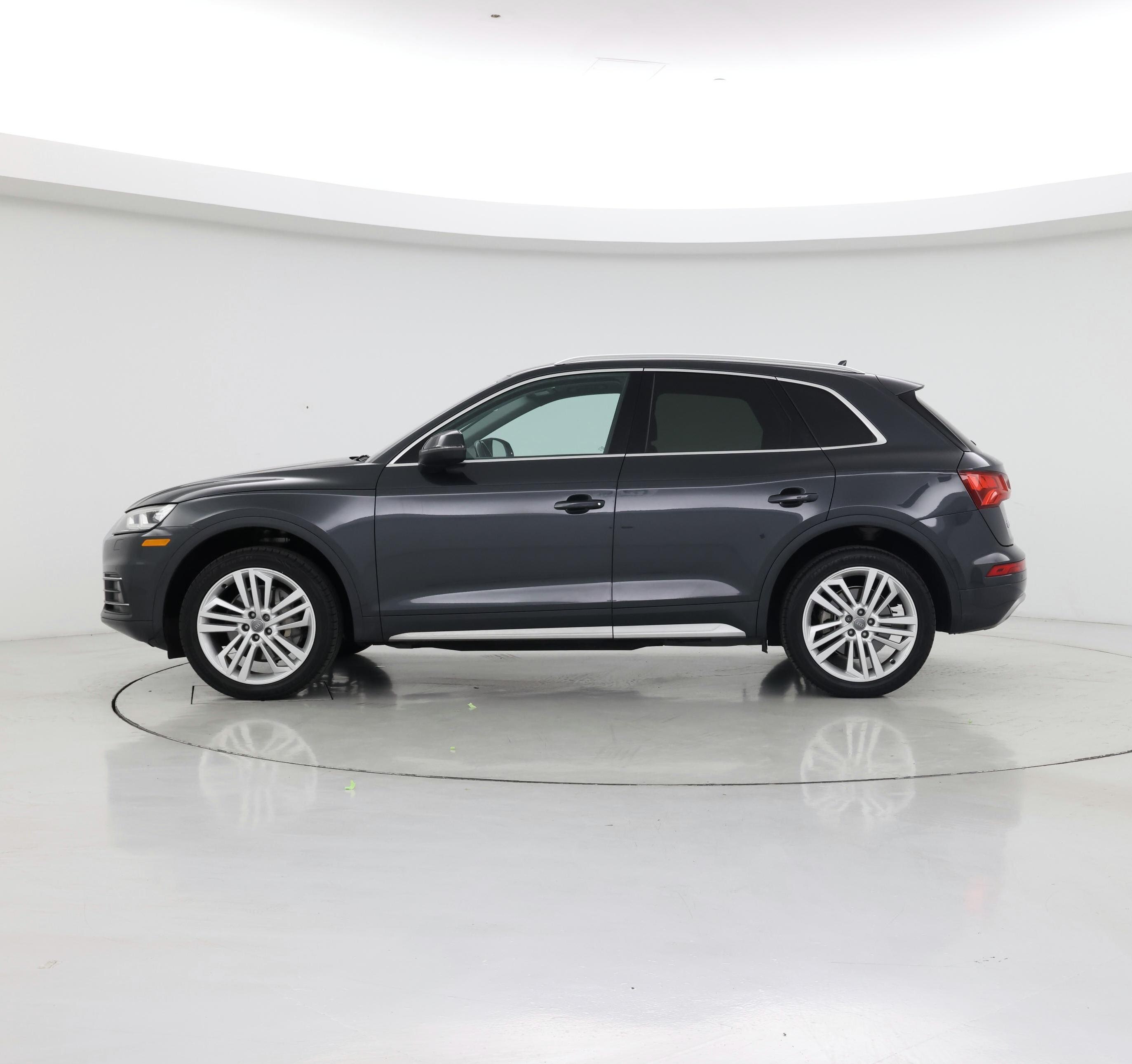 Thumbnail: 2019 Audi Q5 - 3