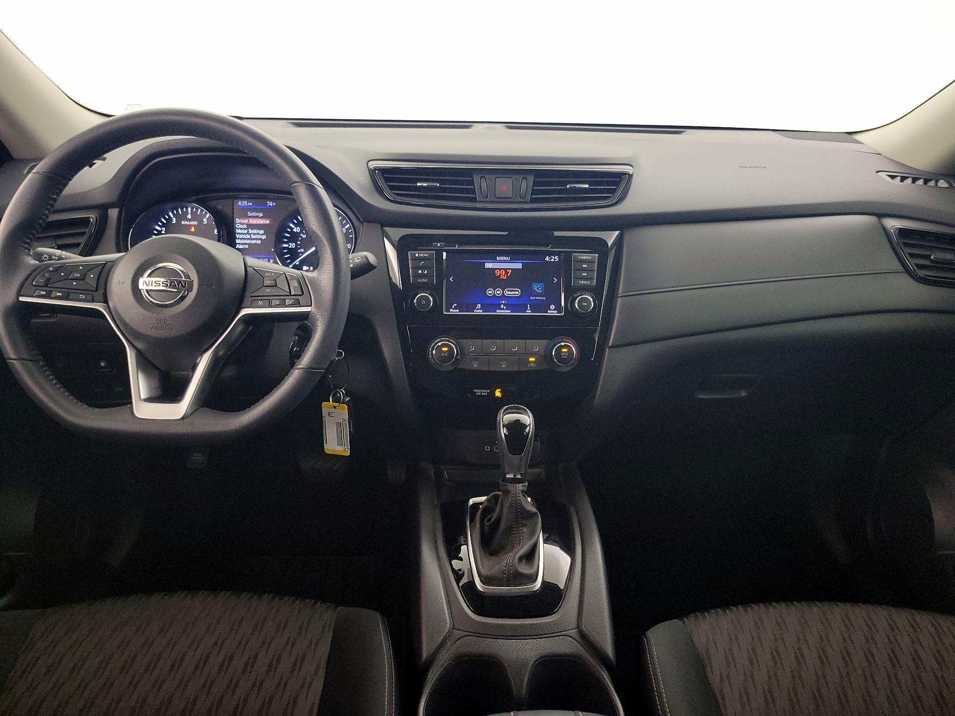 Thumbnail: 2019 Nissan Rogue - 9