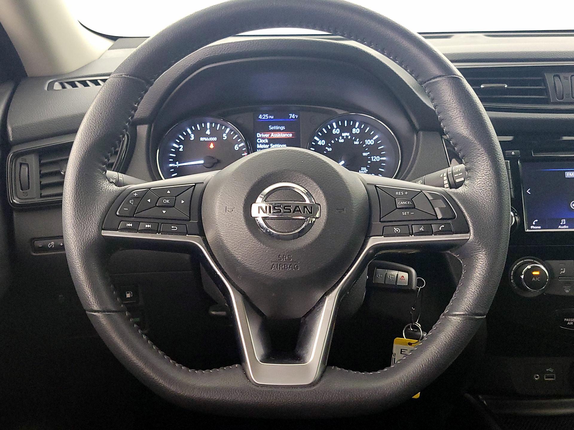 Thumbnail: 2019 Nissan Rogue - 10
