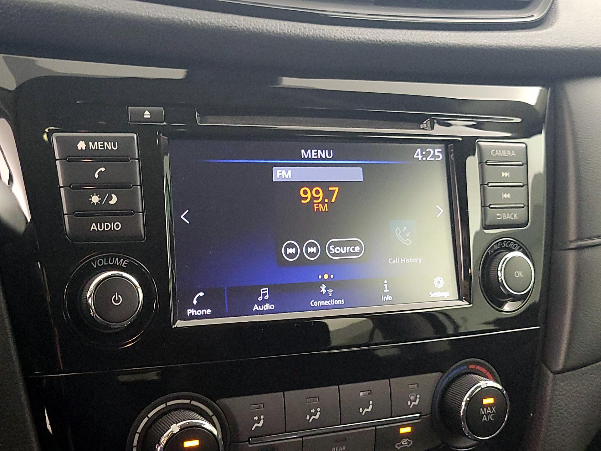 Thumbnail: 2019 Nissan Rogue - 15