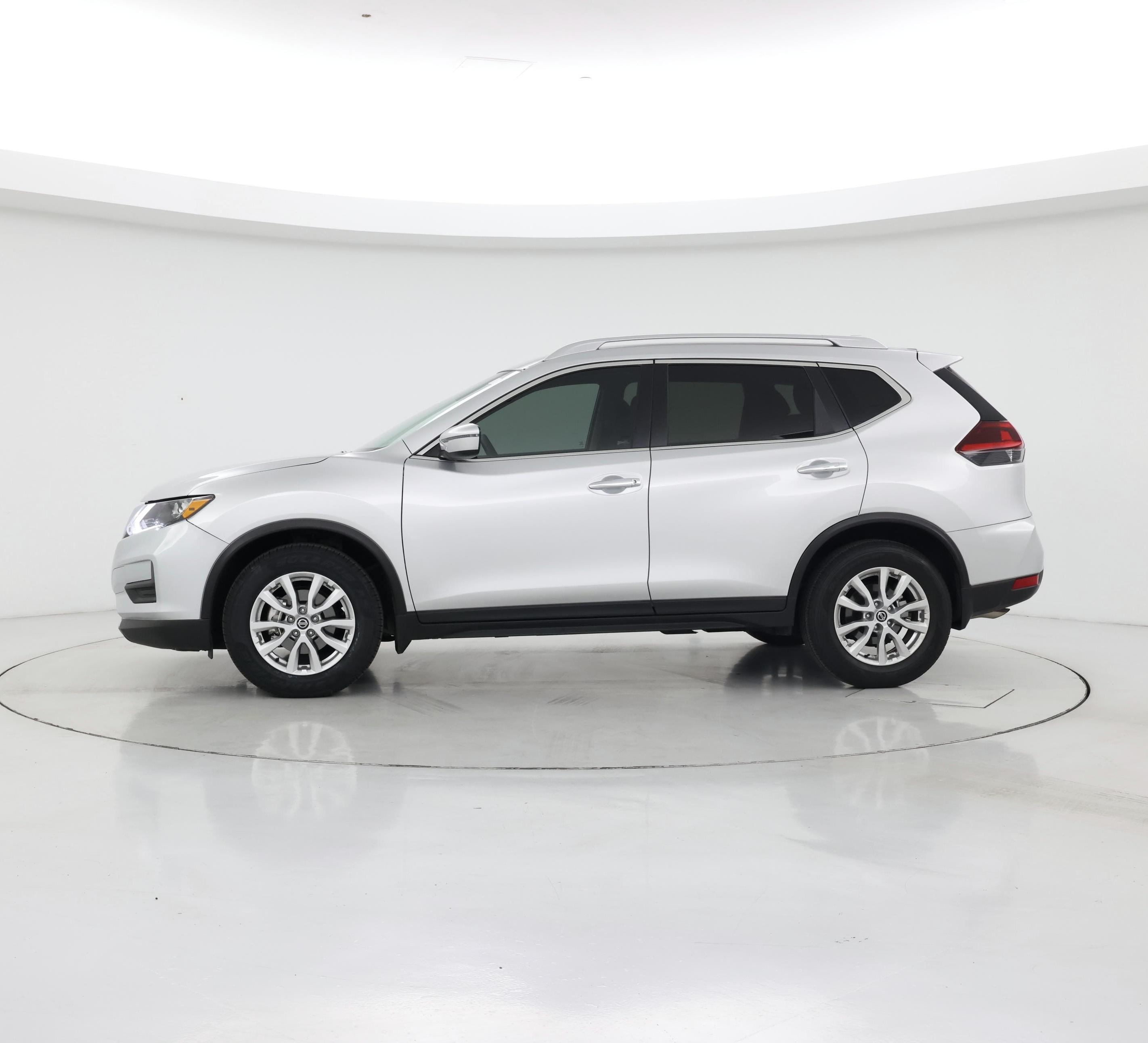 Thumbnail: 2019 Nissan Rogue - 3
