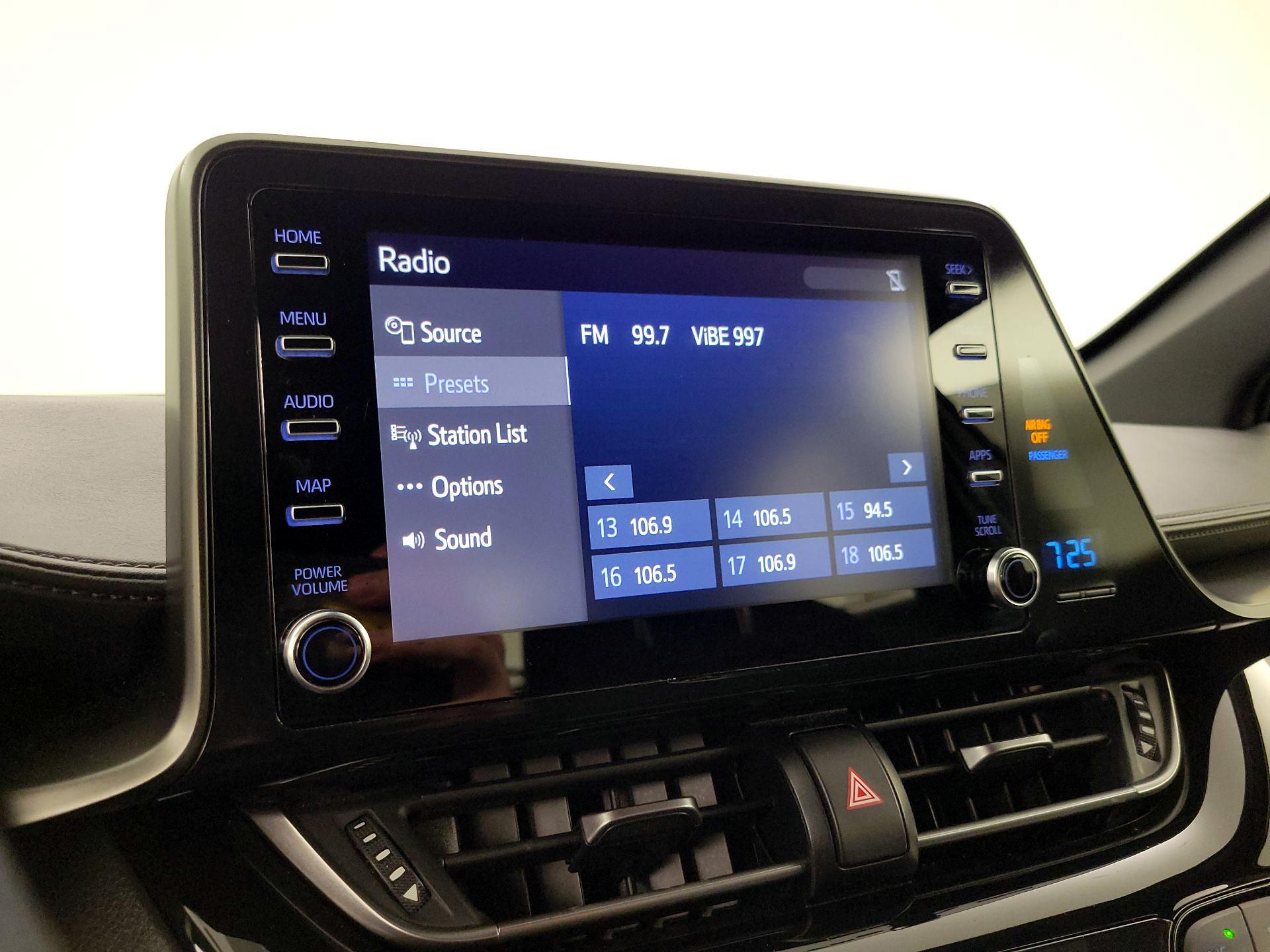 Thumbnail: 2019 Toyota C-HR - 15