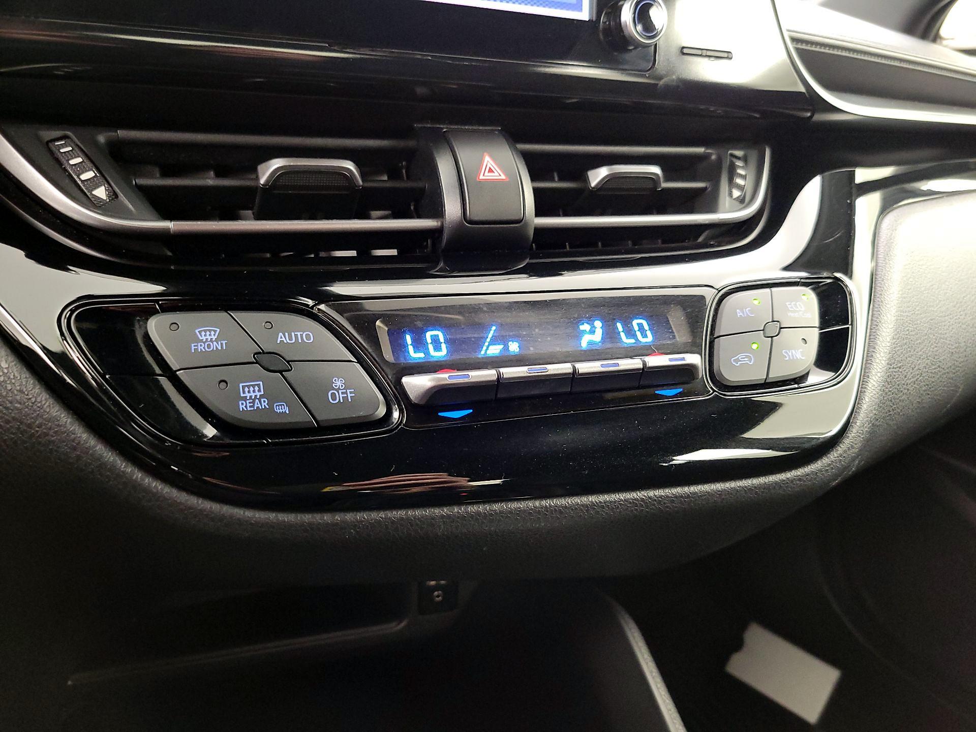 Thumbnail: 2019 Toyota C-HR - 16