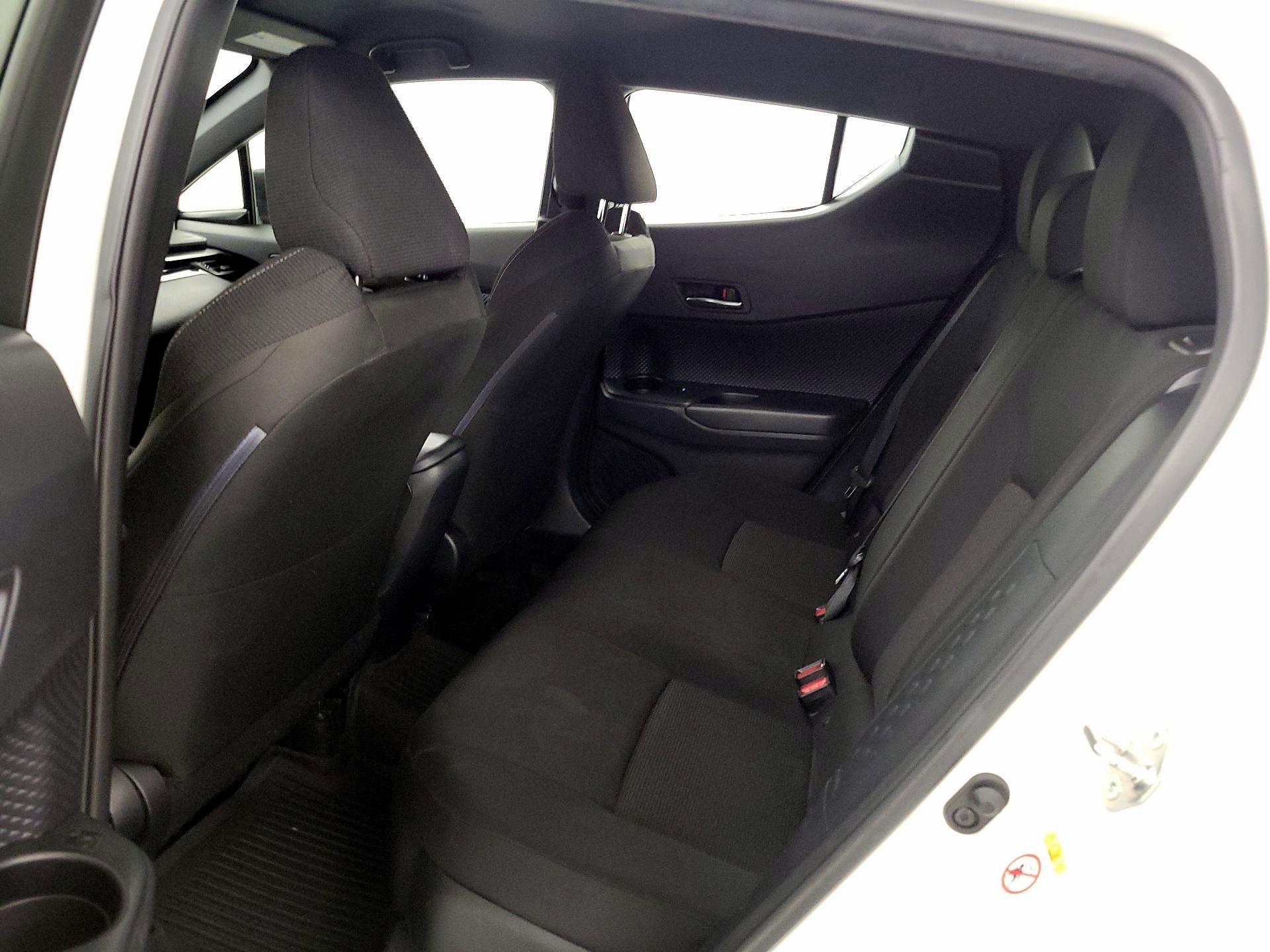 Thumbnail: 2019 Toyota C-HR - 19