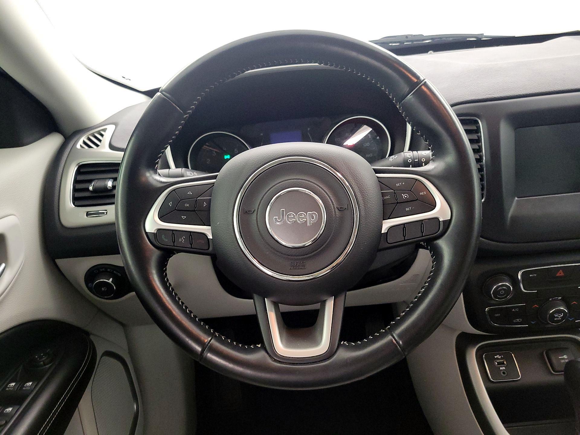 Thumbnail: 2021 Jeep Compass - 10