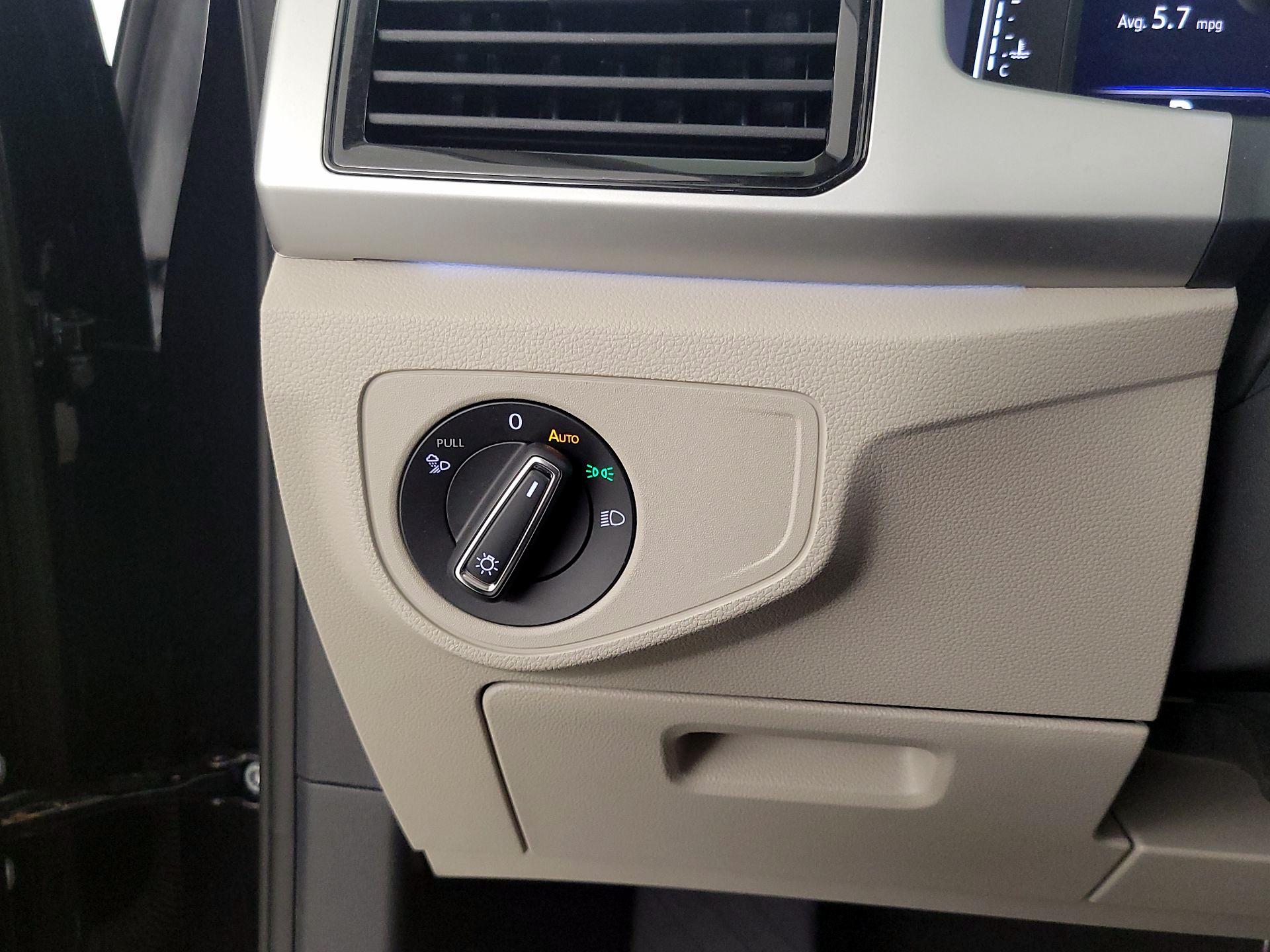 Thumbnail: 2022 Volkswagen Atlas - 13