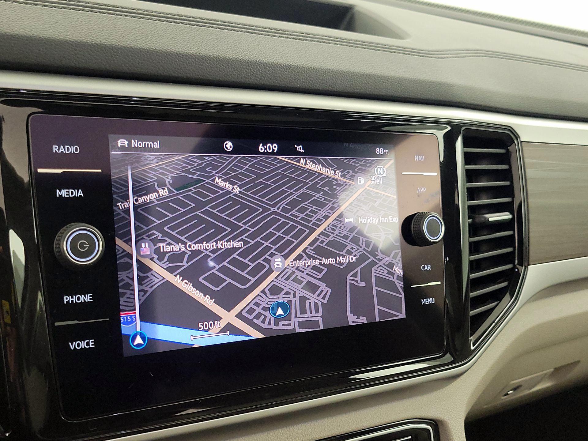 Thumbnail: 2022 Volkswagen Atlas - 14