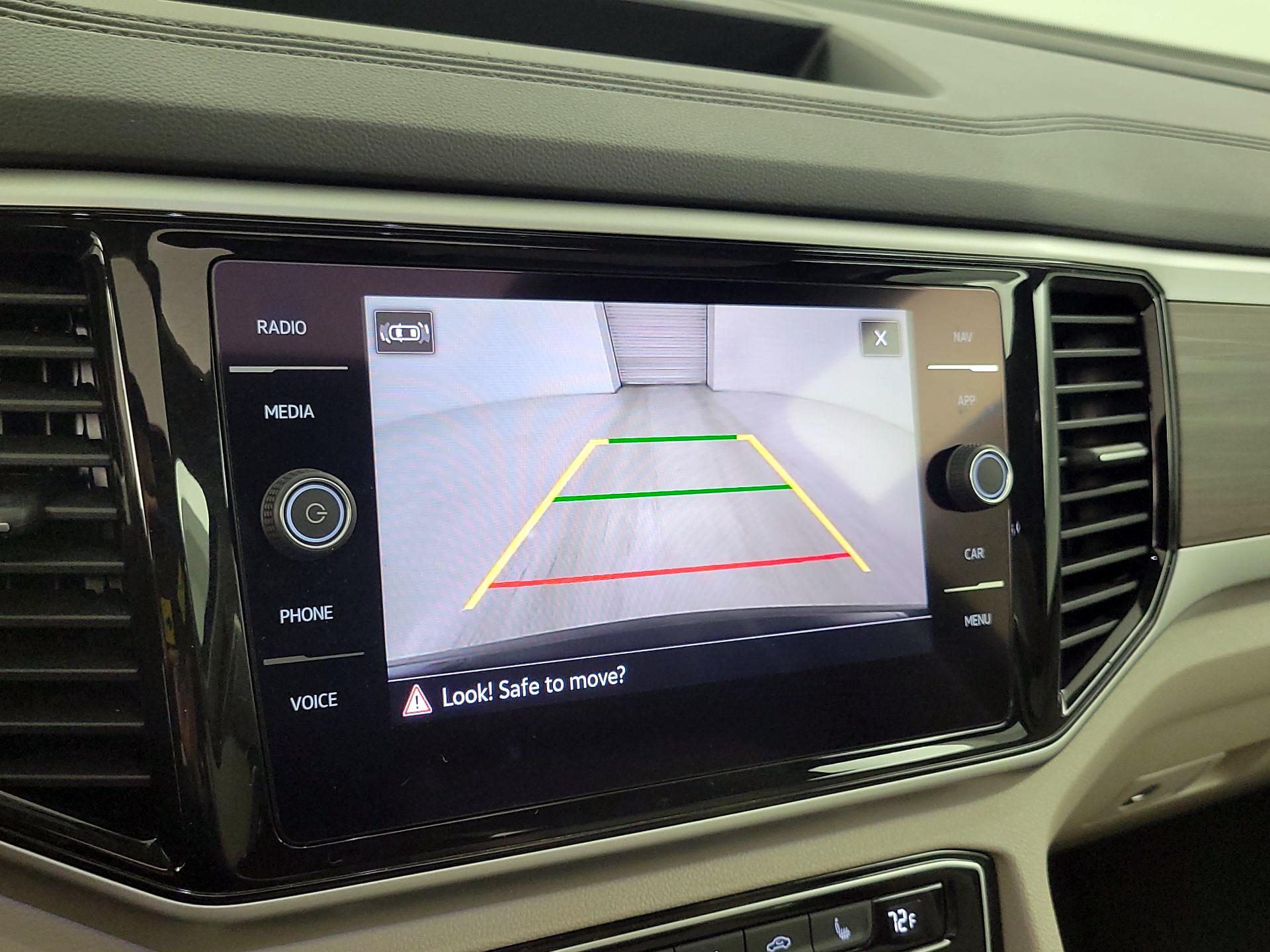 Thumbnail: 2022 Volkswagen Atlas - 15