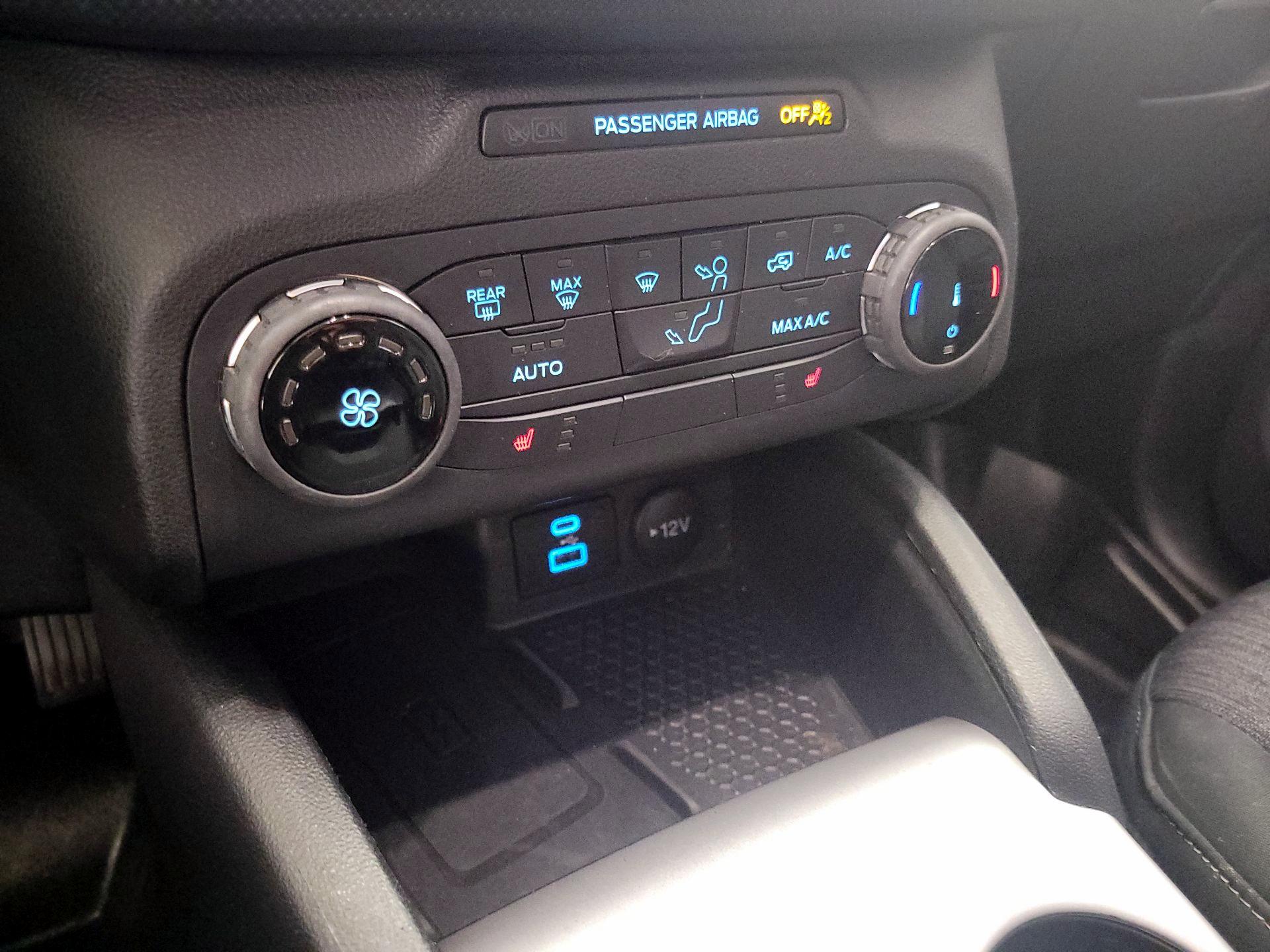 Thumbnail: 2022 Ford Bronco Sport - 16