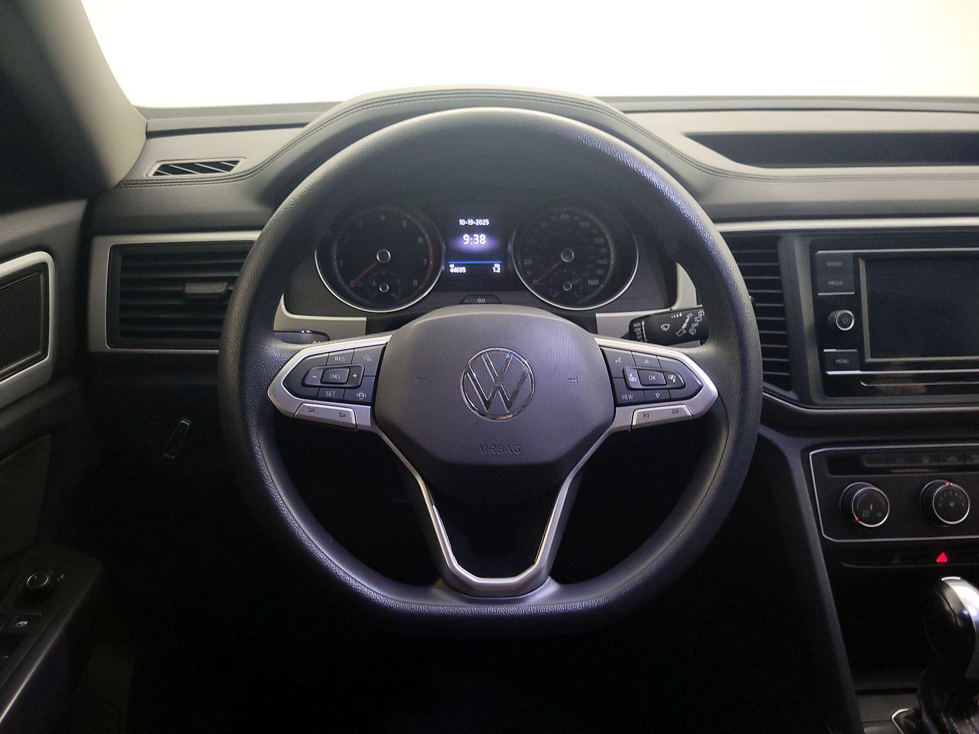 Thumbnail: 2021 Volkswagen Atlas - 10