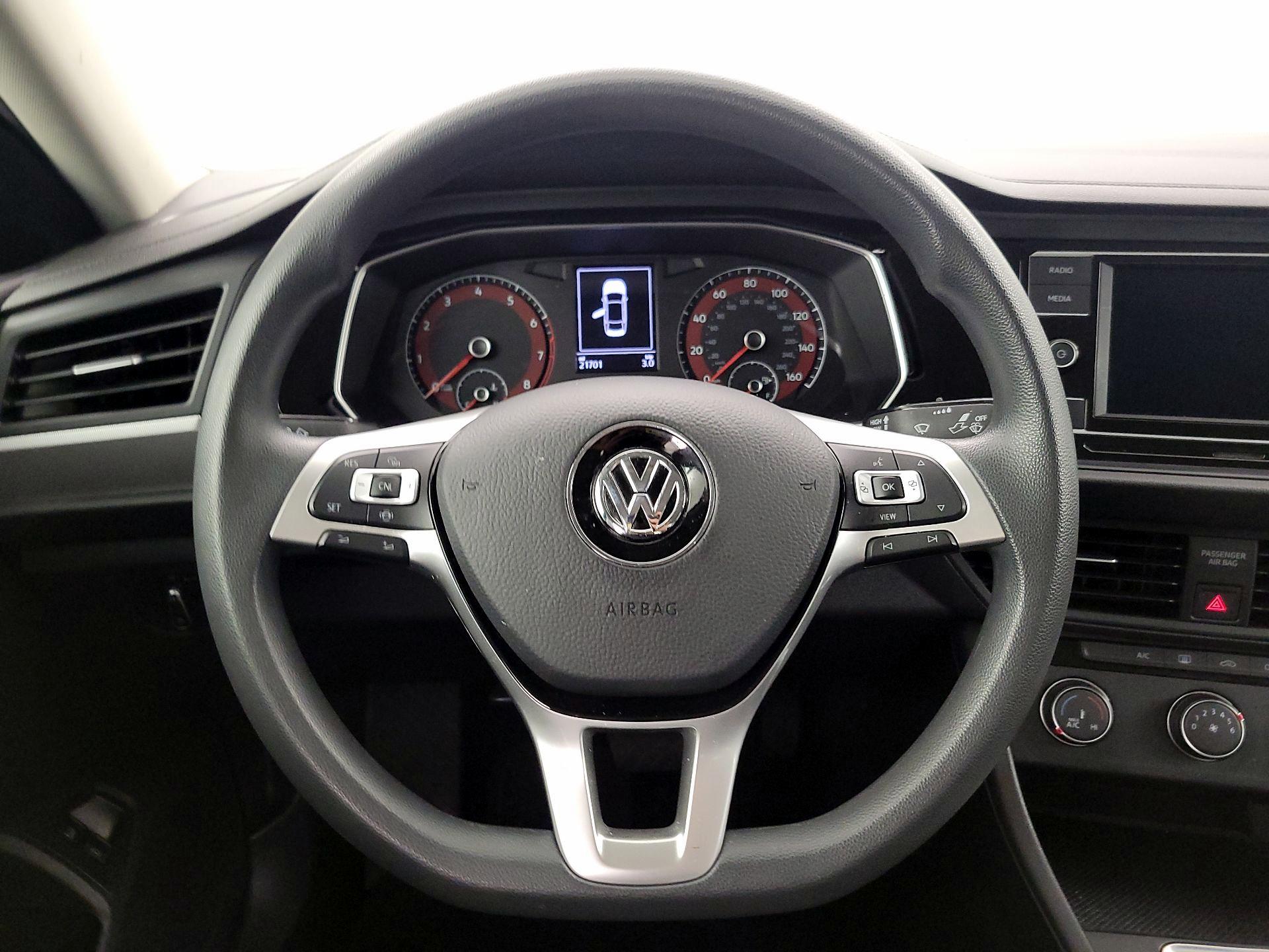 Thumbnail: 2021 Volkswagen Jetta - 10