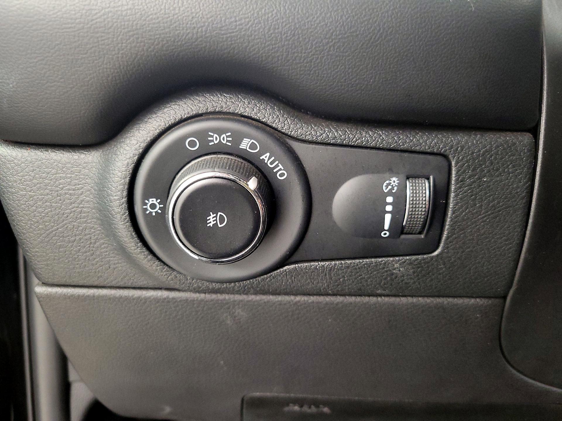 Thumbnail: 2023 Dodge Durango - 13