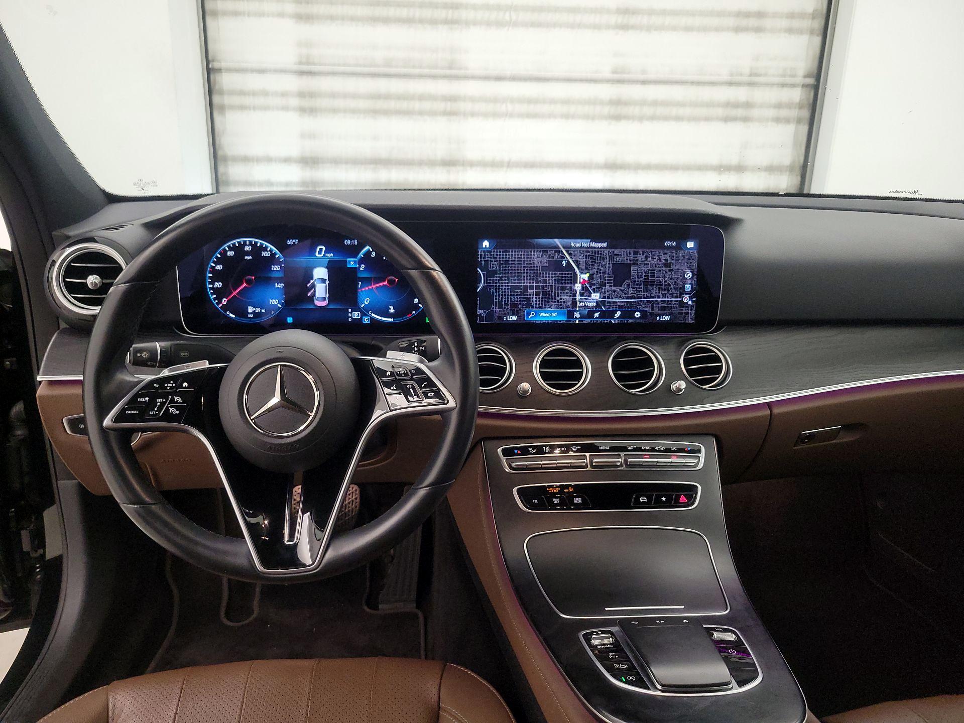 Thumbnail: 2022 Mercedes-Benz E-Class - 9