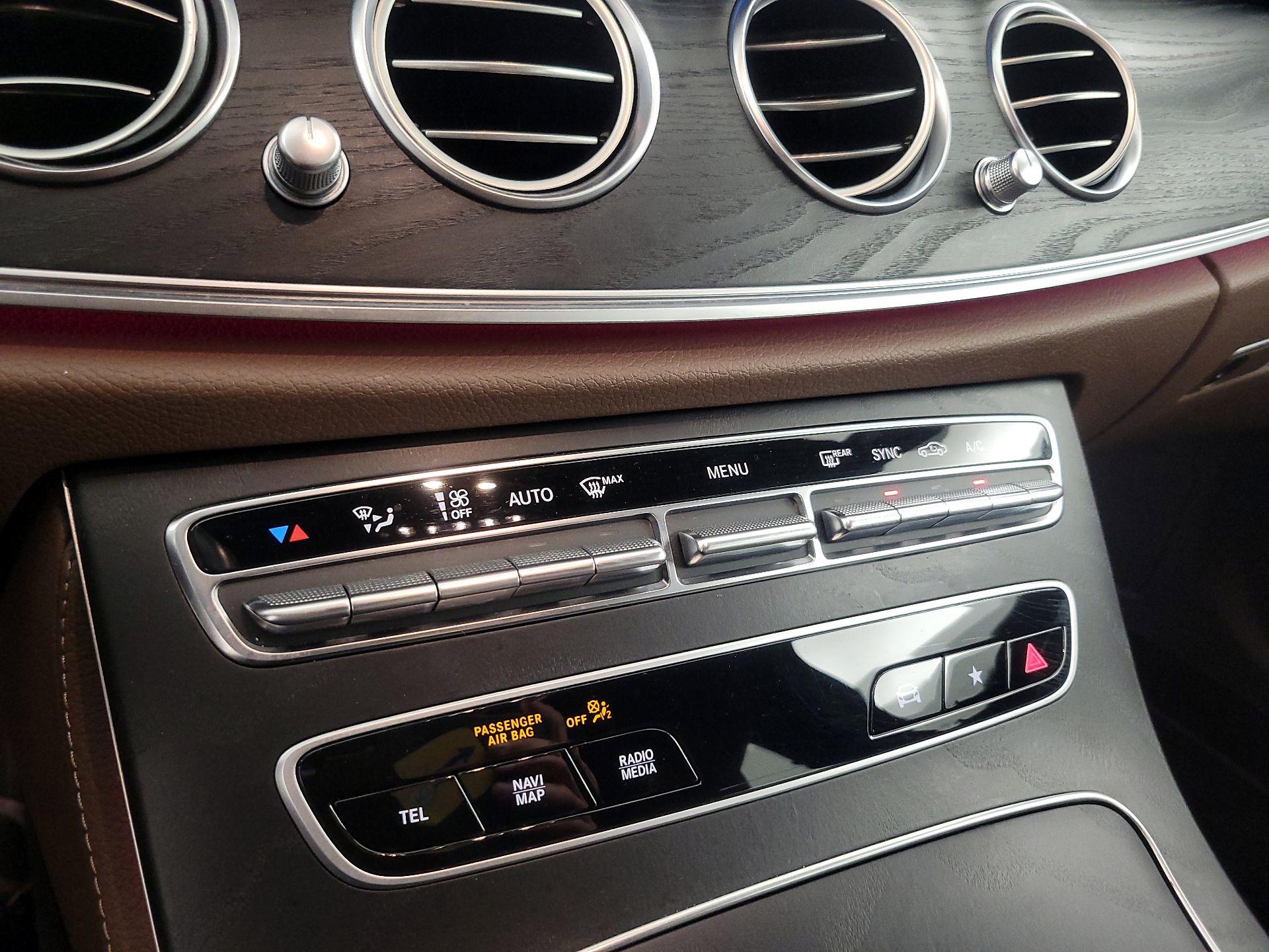 Thumbnail: 2022 Mercedes-Benz E-Class - 17