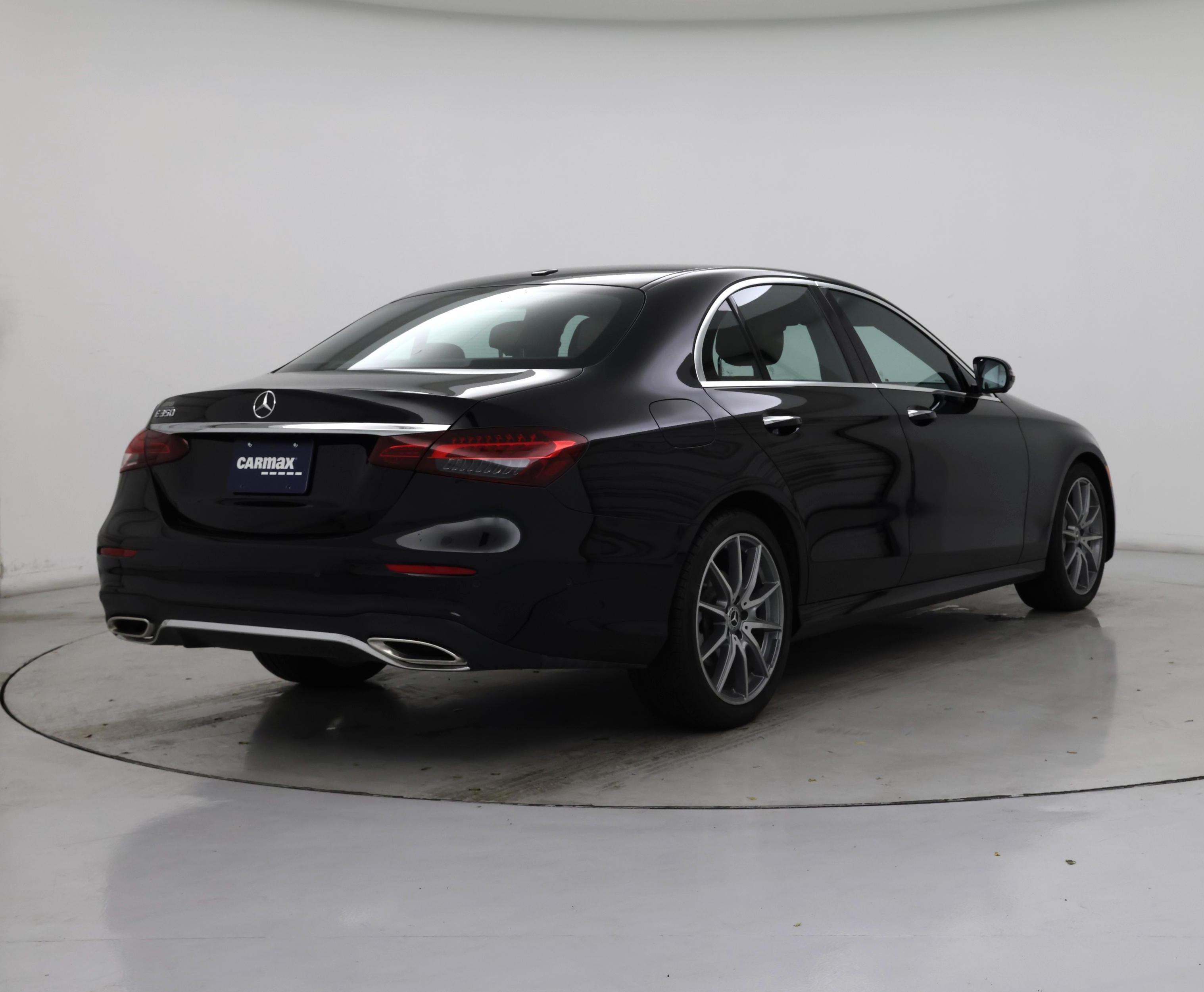 Thumbnail: 2022 Mercedes-Benz E-Class - 8