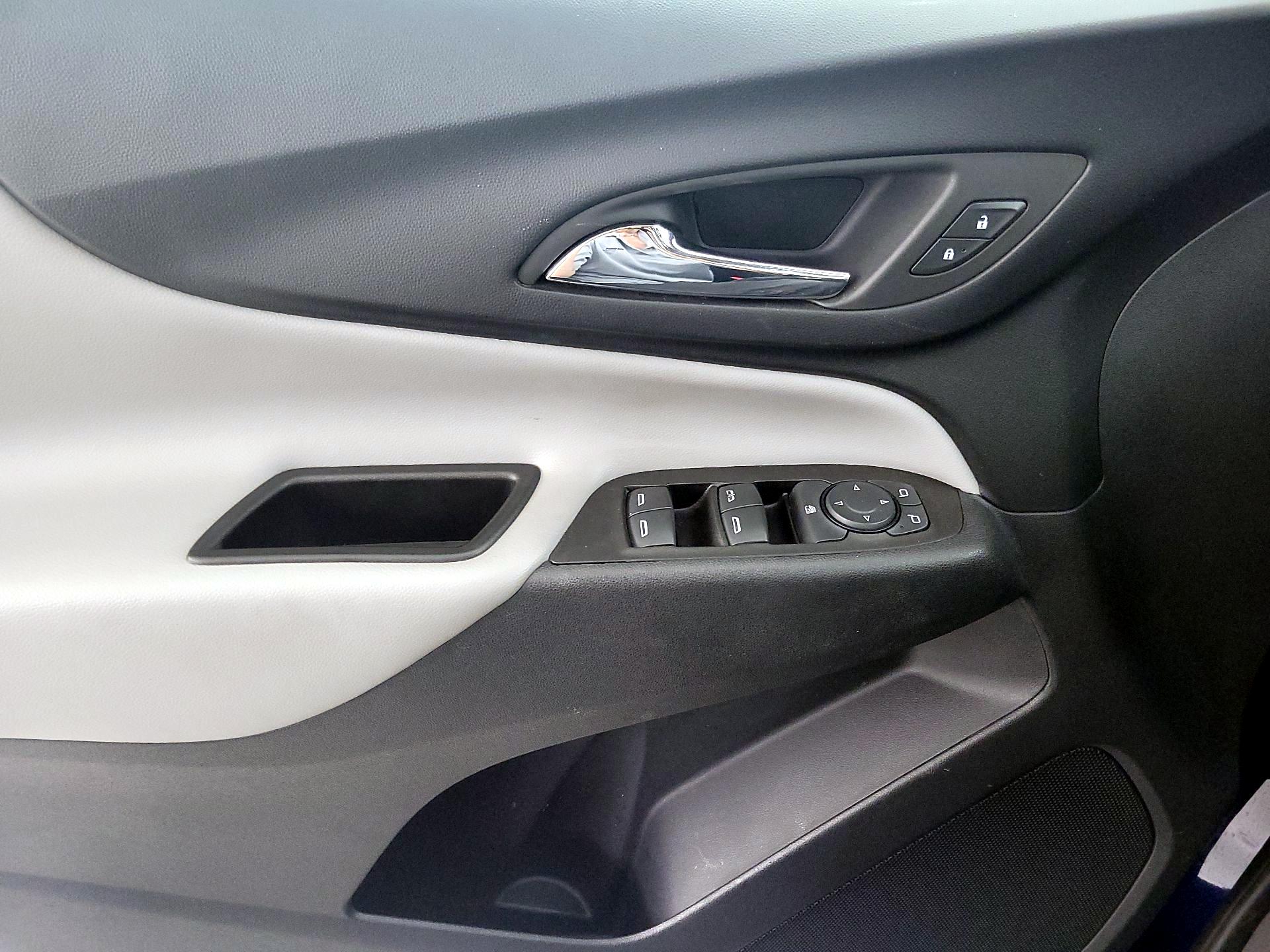 Thumbnail: 2022 Chevrolet Equinox - 12