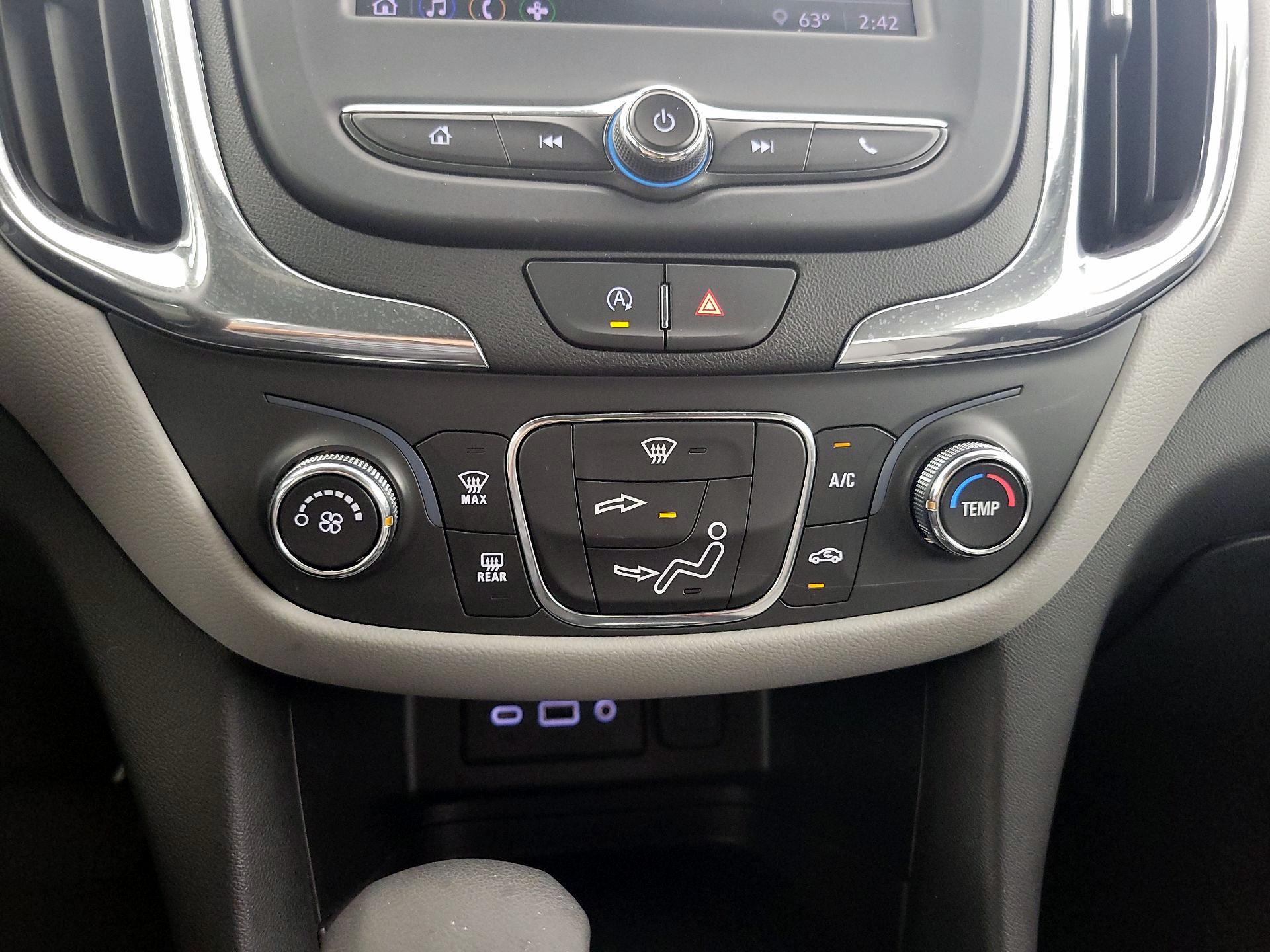 Thumbnail: 2022 Chevrolet Equinox - 16