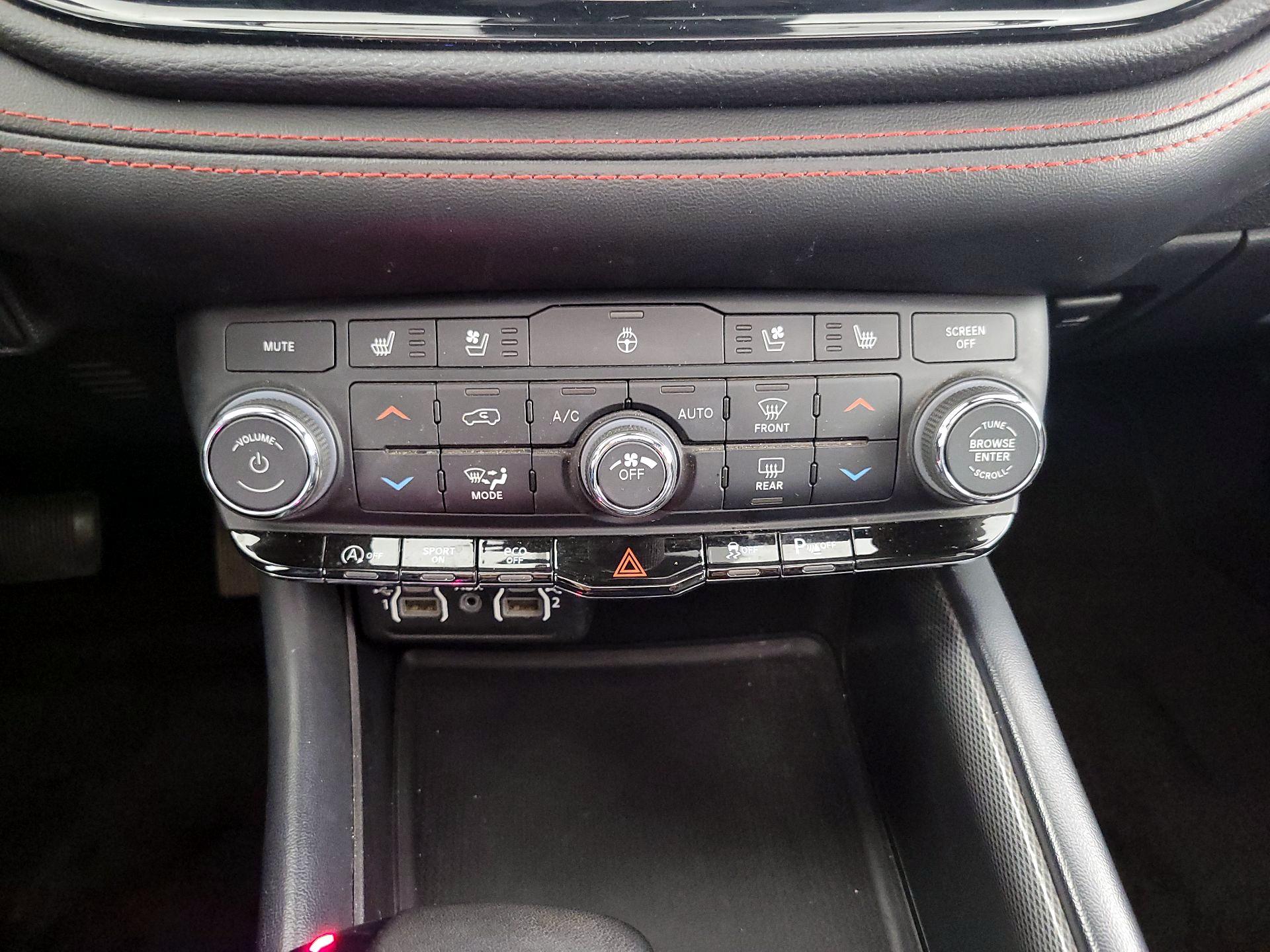 Thumbnail: 2023 Dodge Durango - 17