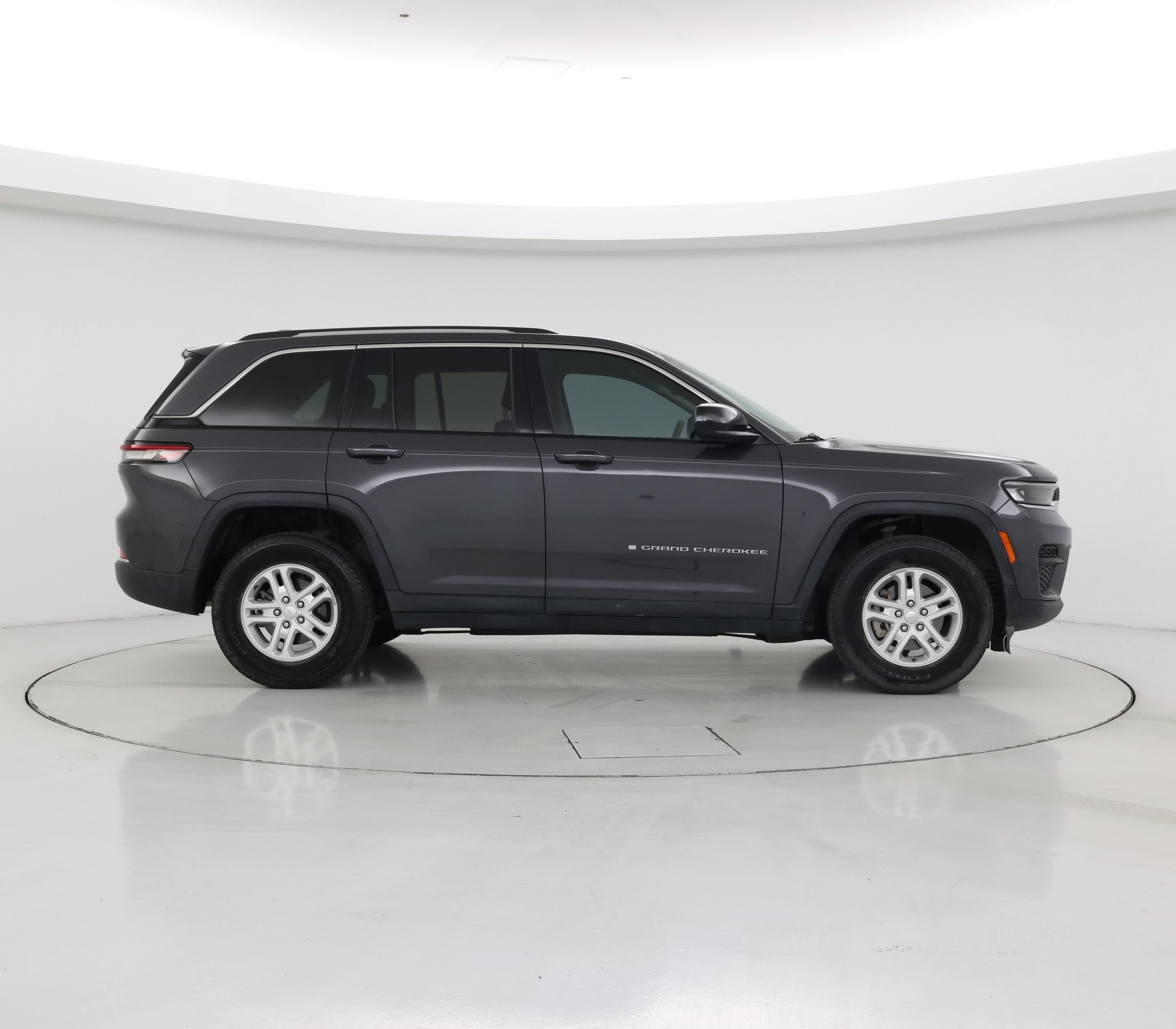 Thumbnail: 2023 Jeep Grand Cherokee - 7