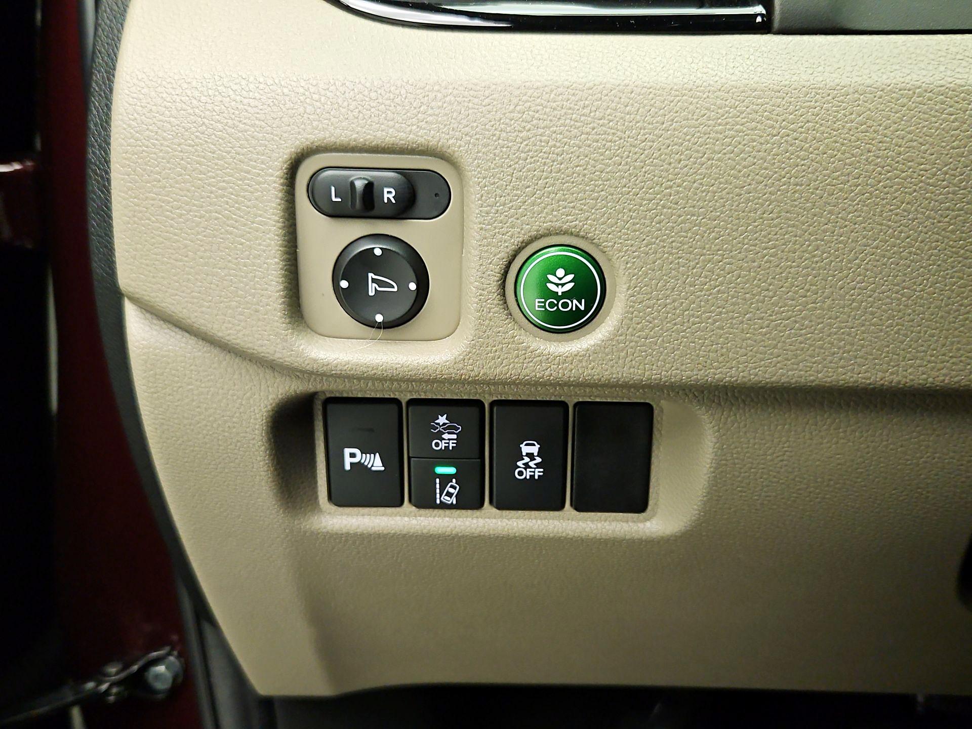 Thumbnail: 2020 Honda Pilot - 13