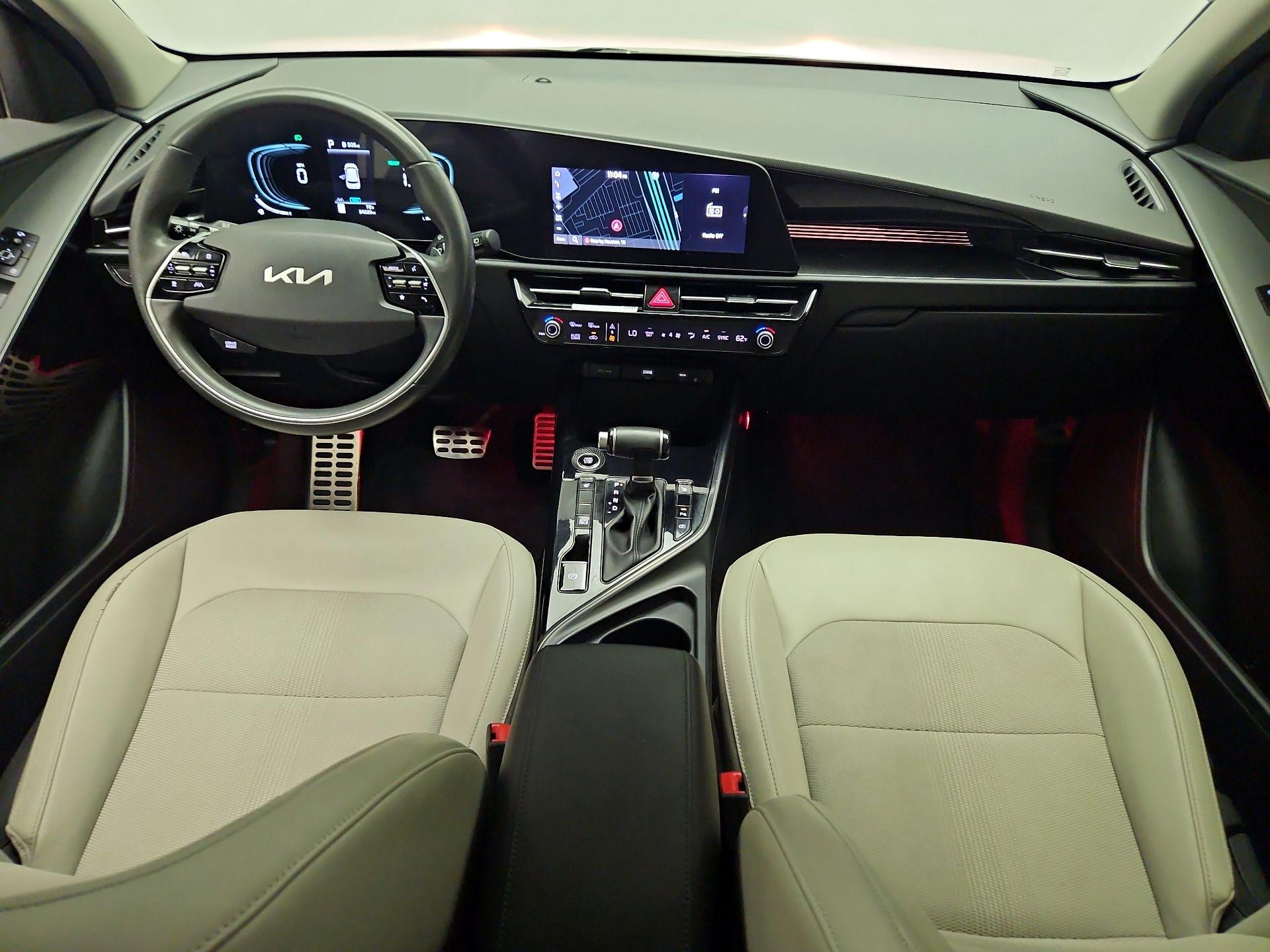 Thumbnail: 2023 Kia Niro - 9