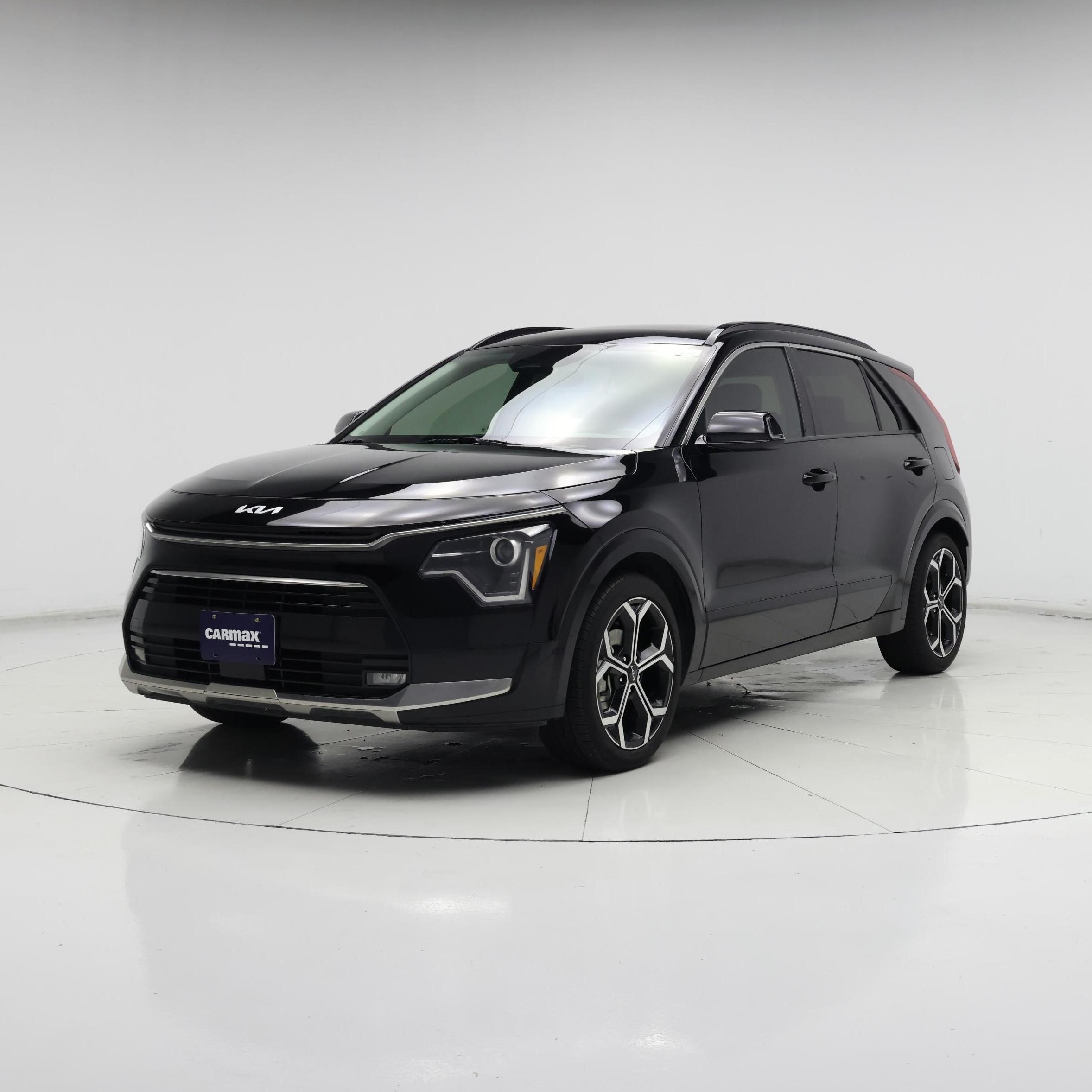 Thumbnail: 2023 Kia Niro - 4