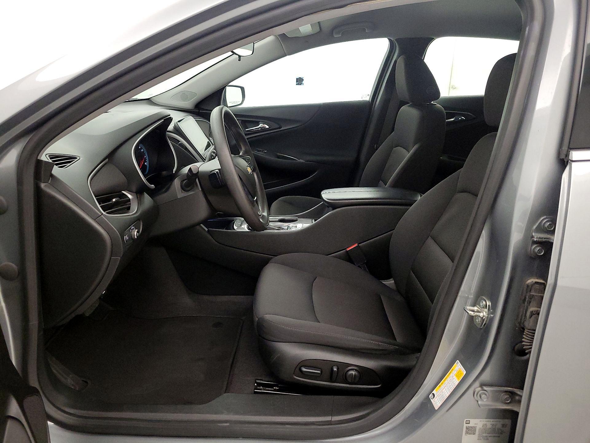 Thumbnail: 2023 Chevrolet Malibu - 11