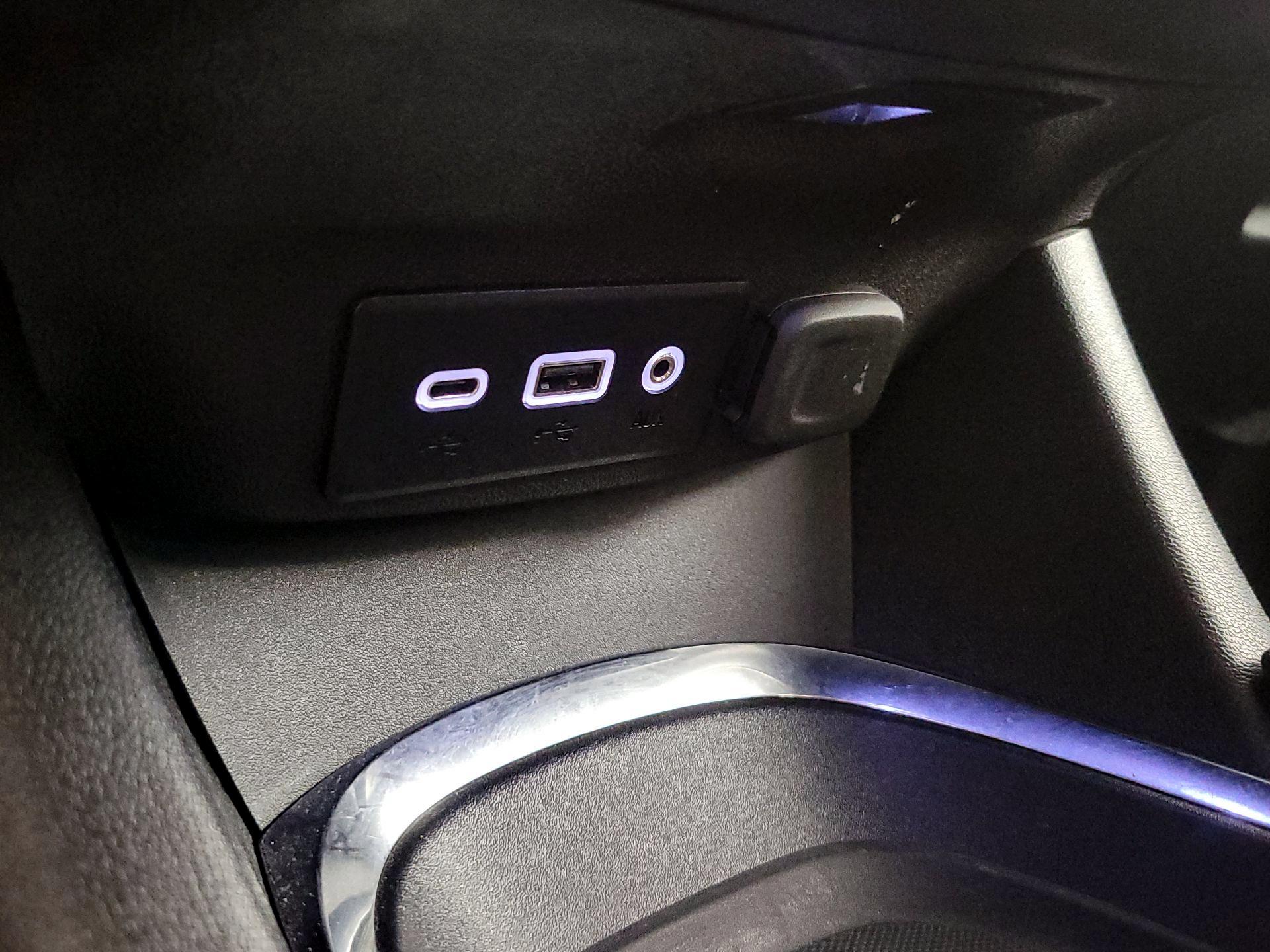 Thumbnail: 2023 Chevrolet Malibu - 18