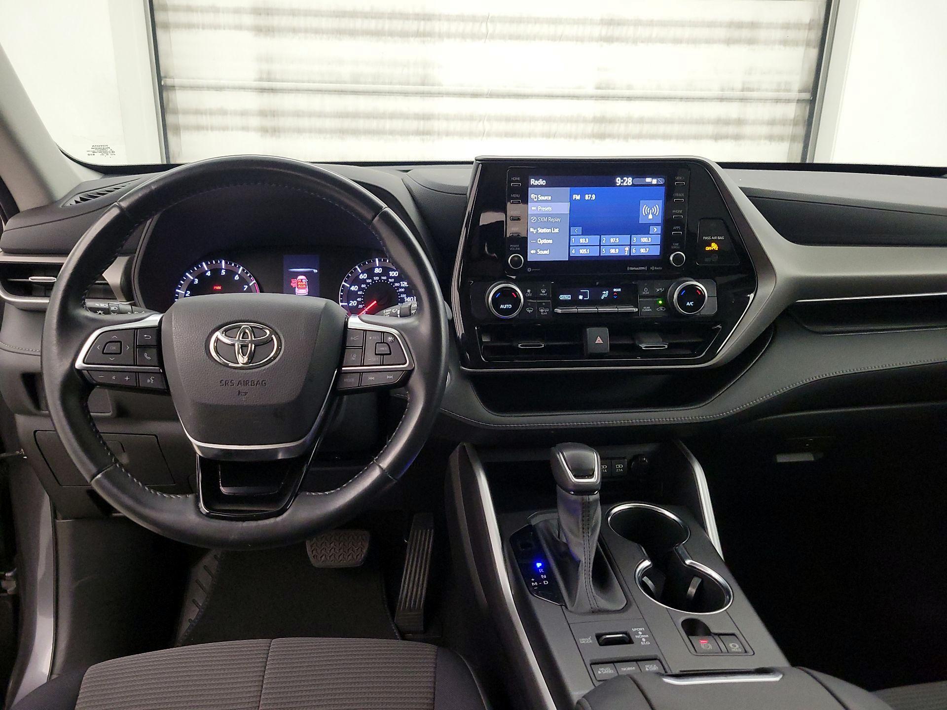 Thumbnail: 2021 Toyota Highlander - 9