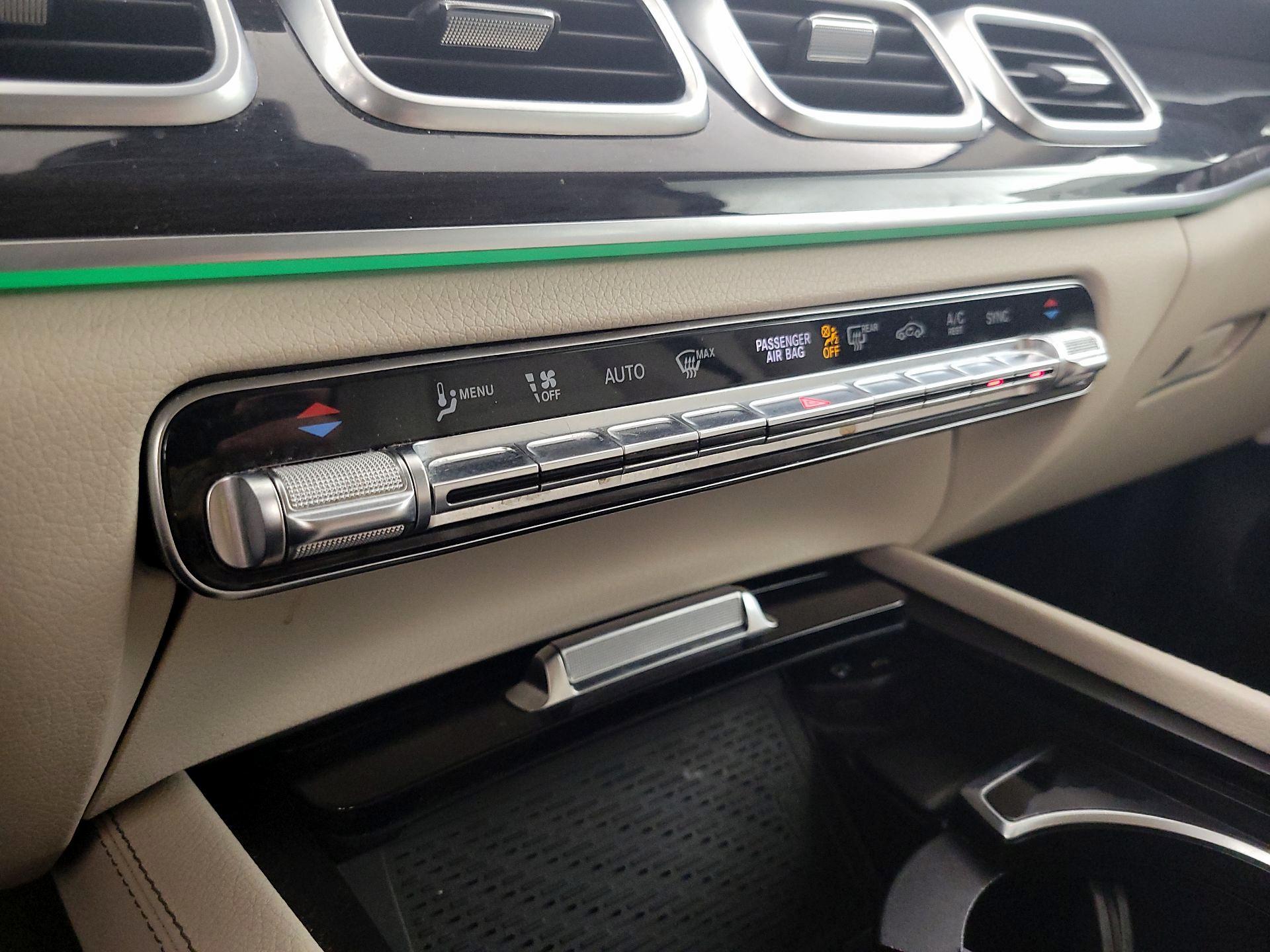 Thumbnail: 2021 Mercedes-Benz GLE - 17