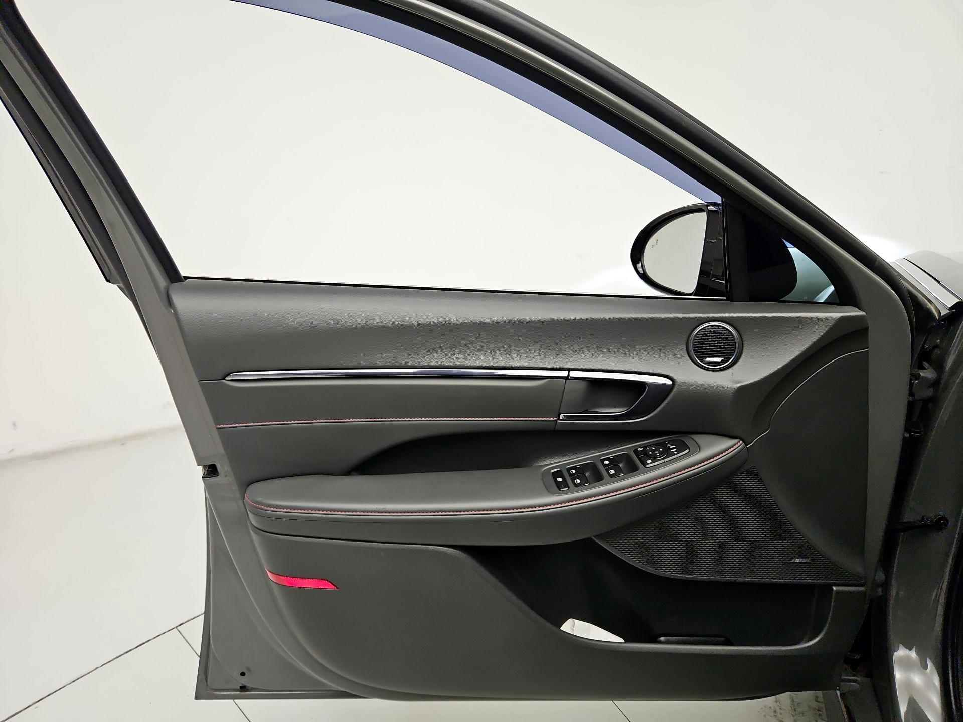 Thumbnail: 2023 Hyundai Sonata - 12