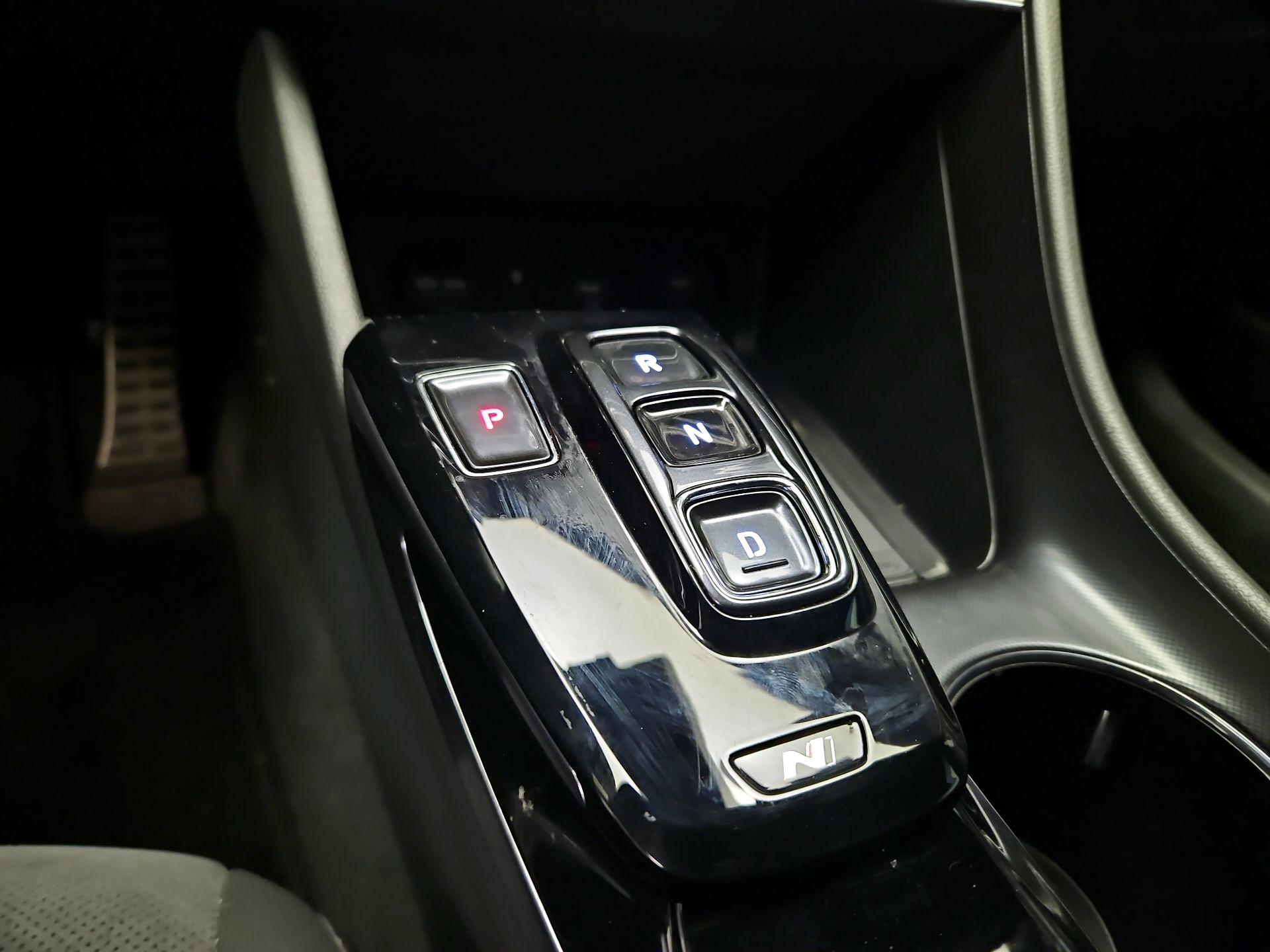 Thumbnail: 2023 Hyundai Sonata - 17