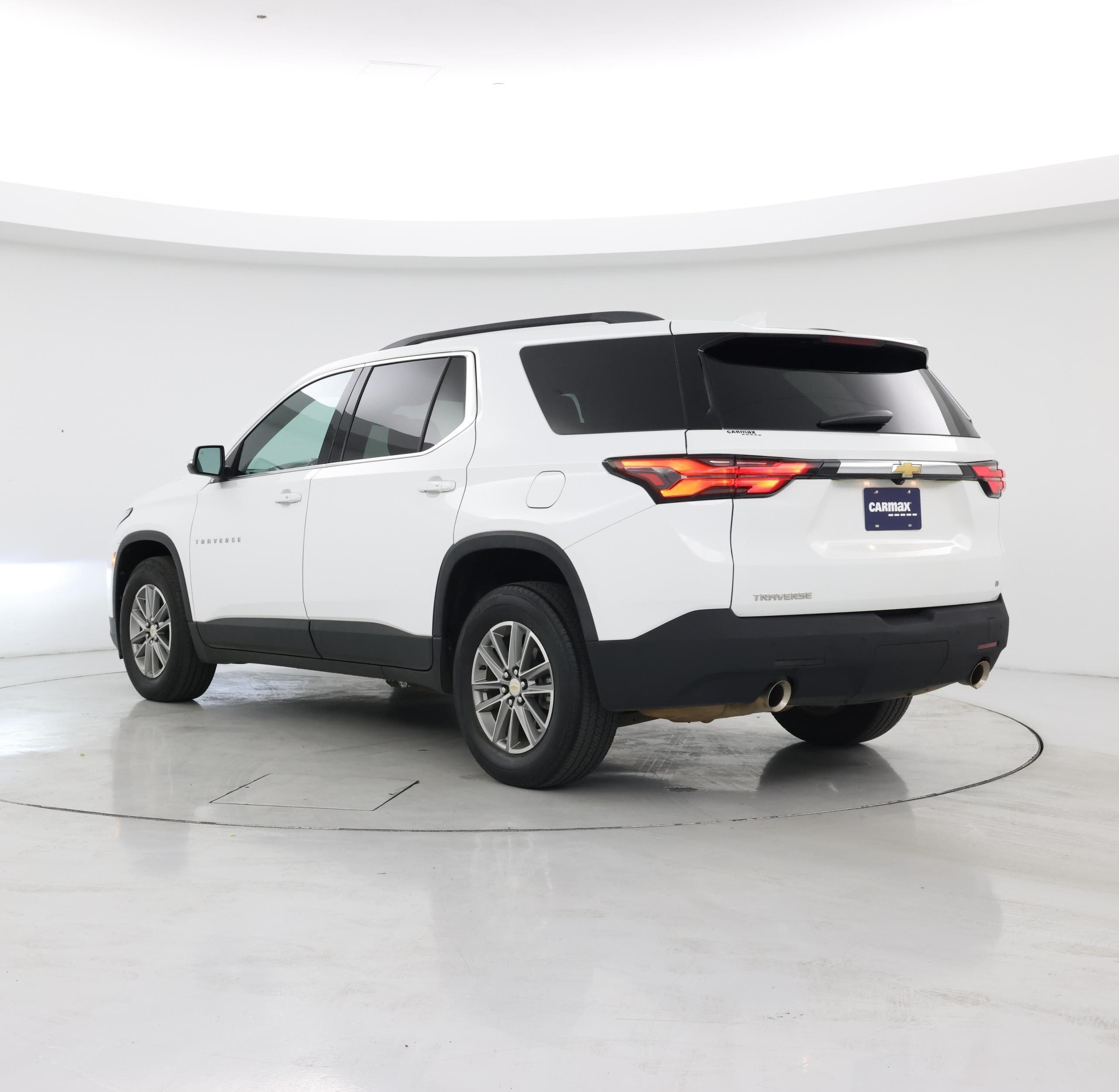 Thumbnail: 2023 Chevrolet Traverse - 2