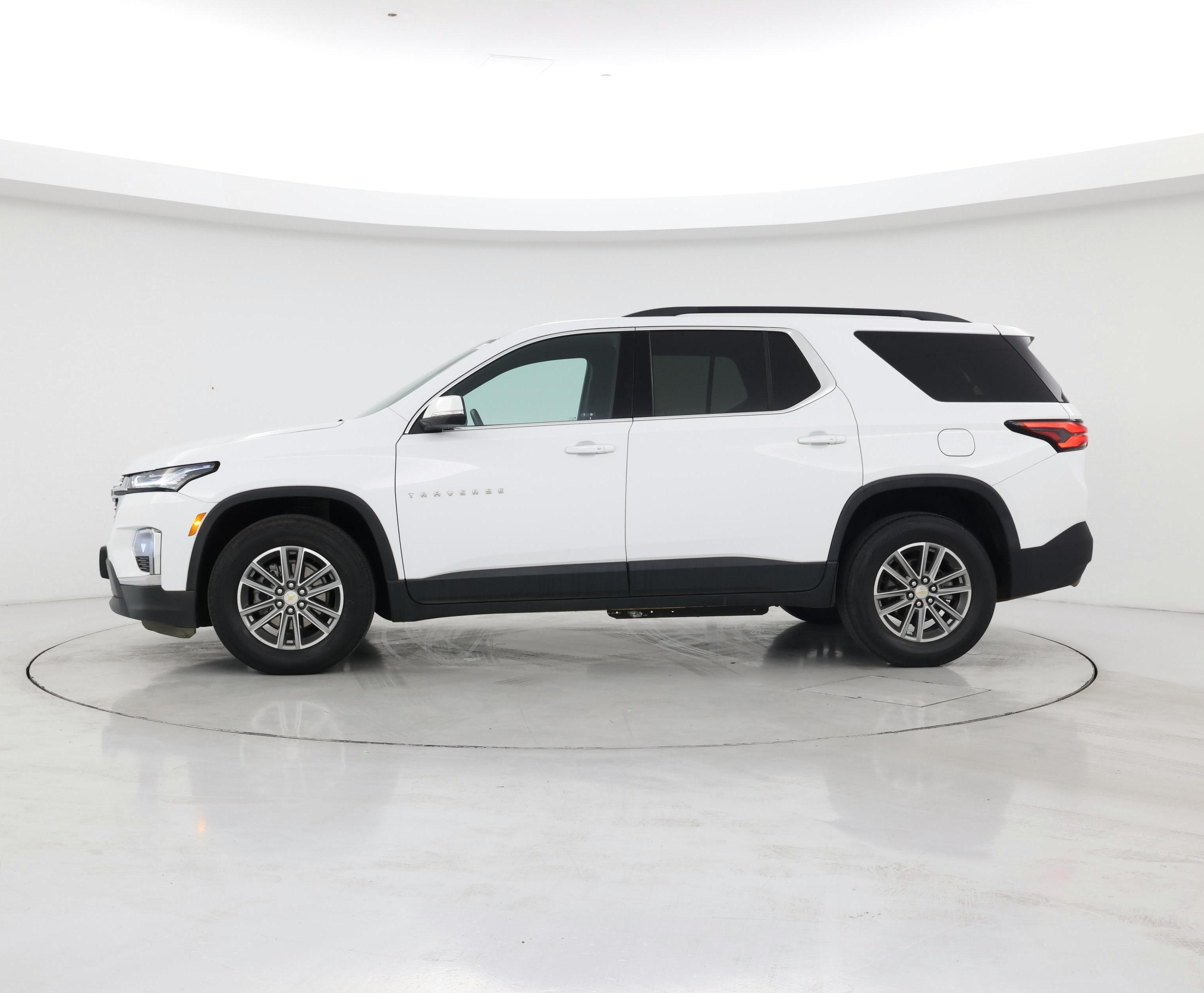 Thumbnail: 2023 Chevrolet Traverse - 3