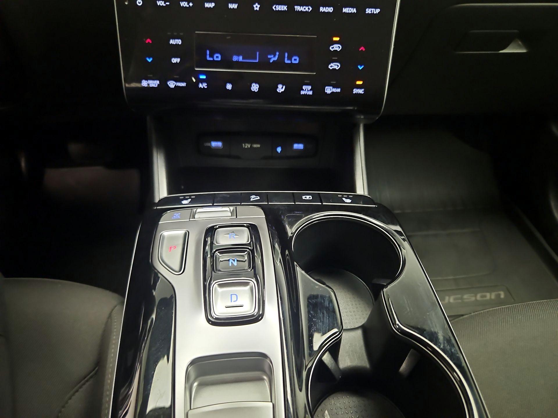 Thumbnail: 2024 Hyundai Tucson - 16