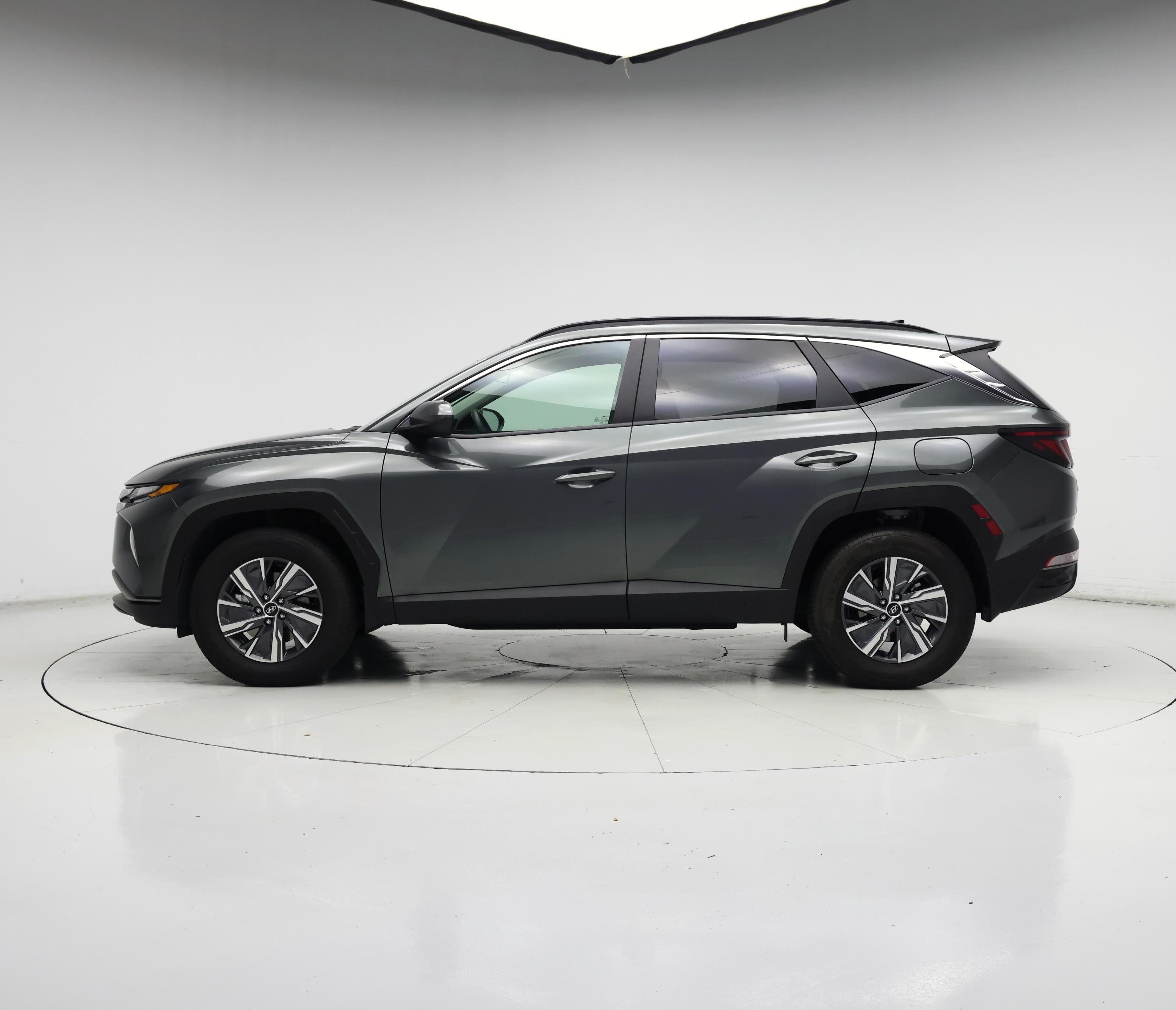 Thumbnail: 2024 Hyundai Tucson - 3
