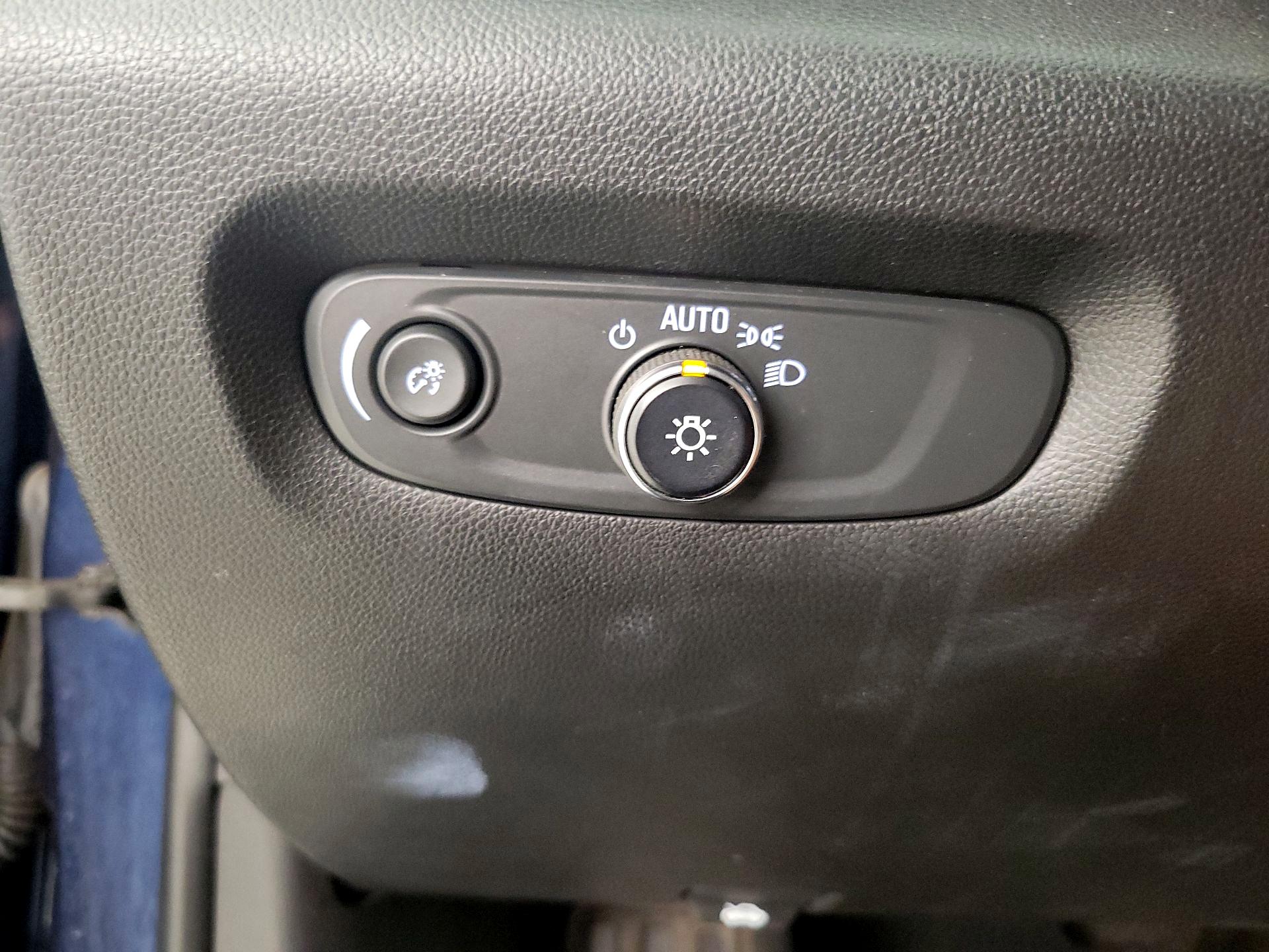 Thumbnail: 2023 Chevrolet Traverse - 13