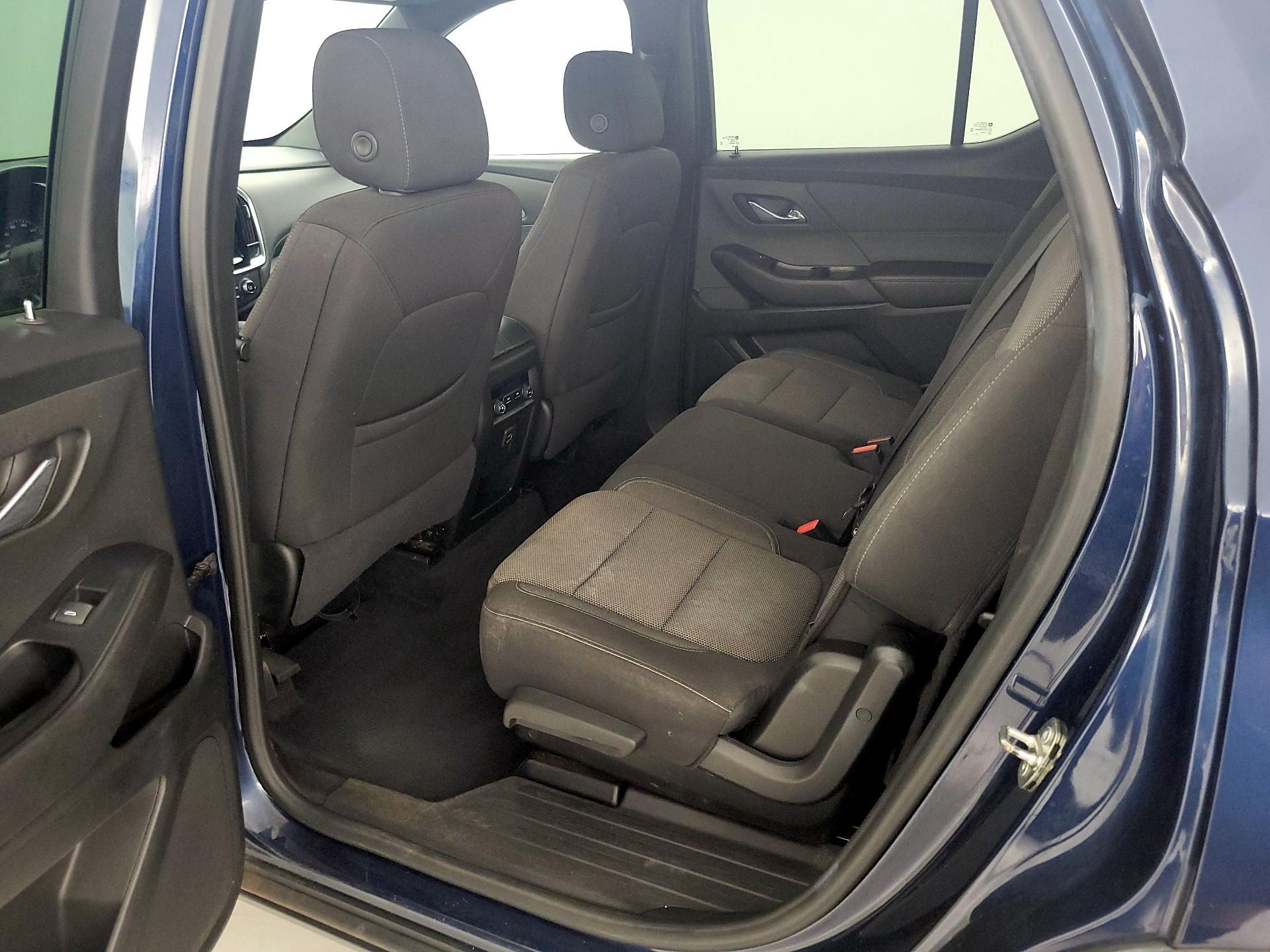 Thumbnail: 2023 Chevrolet Traverse - 19