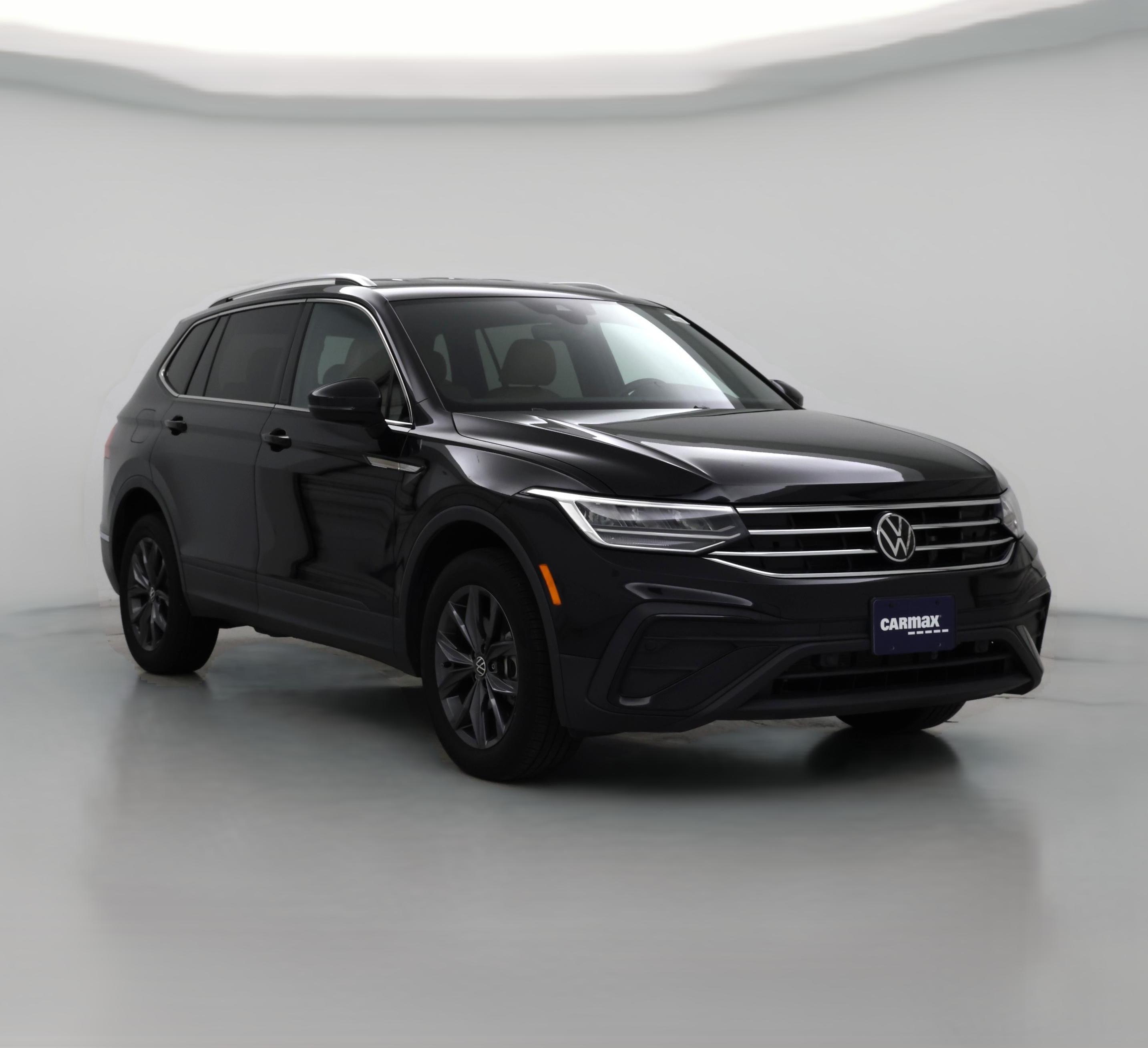 Thumbnail: 2022 Volkswagen Tiguan - 1