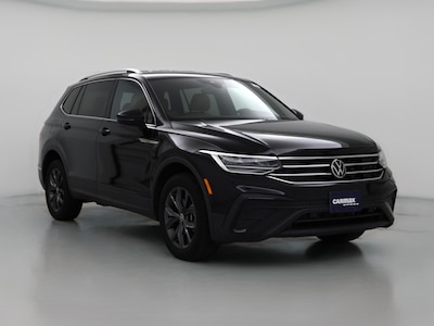 Black 2022 Volkswagen Tiguan SE