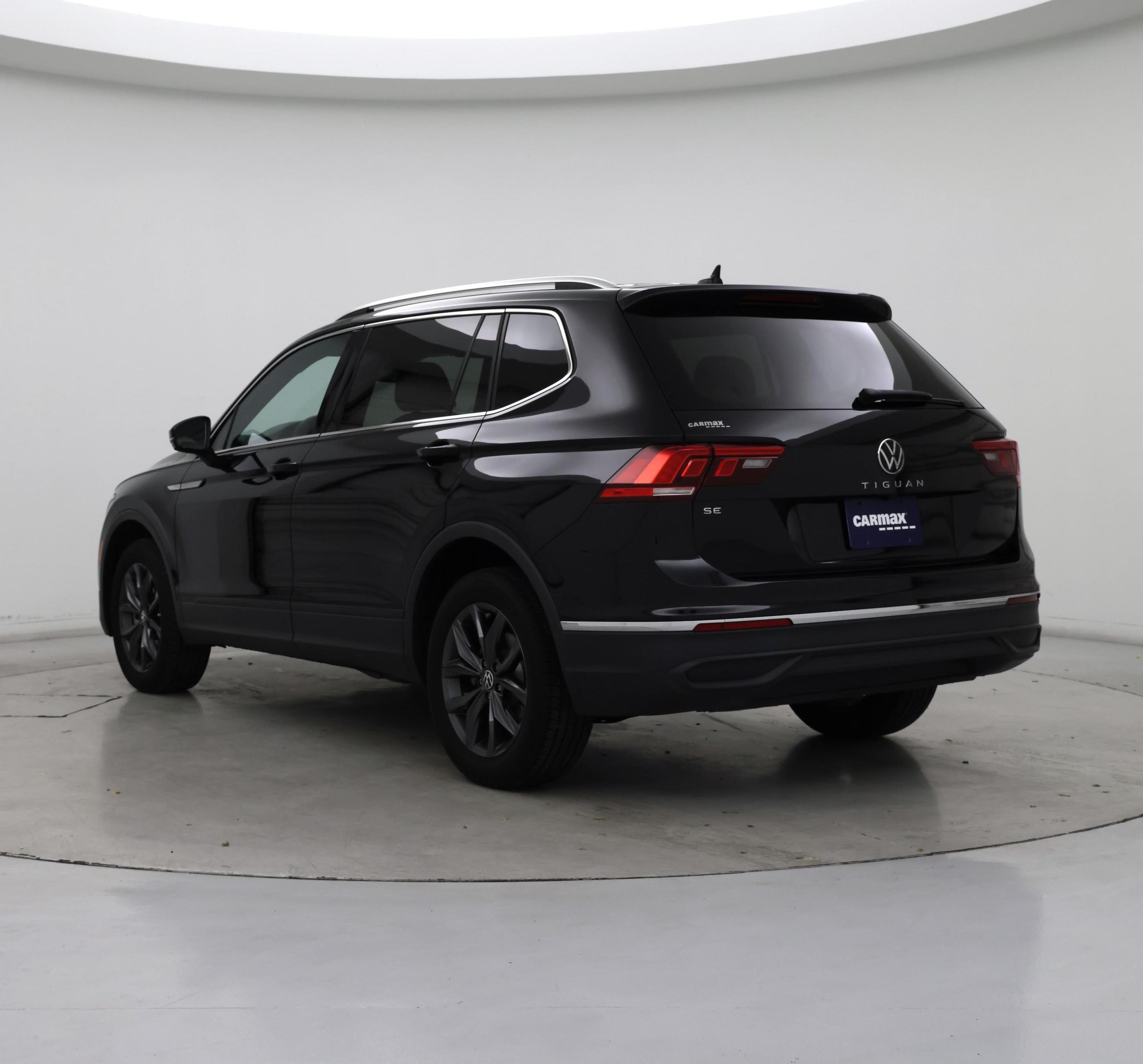 Thumbnail: 2022 Volkswagen Tiguan - 2