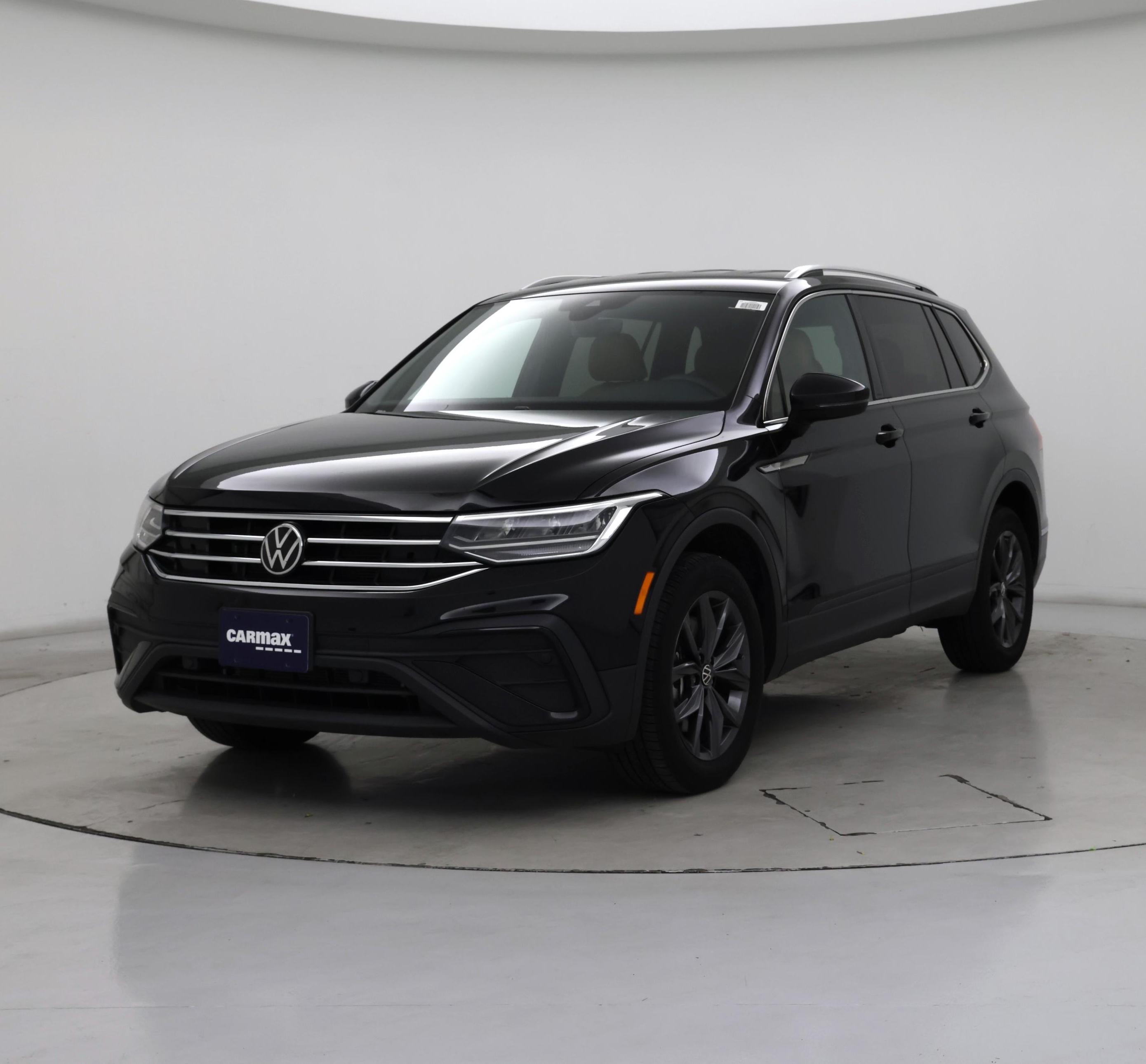 Thumbnail: 2022 Volkswagen Tiguan - 4