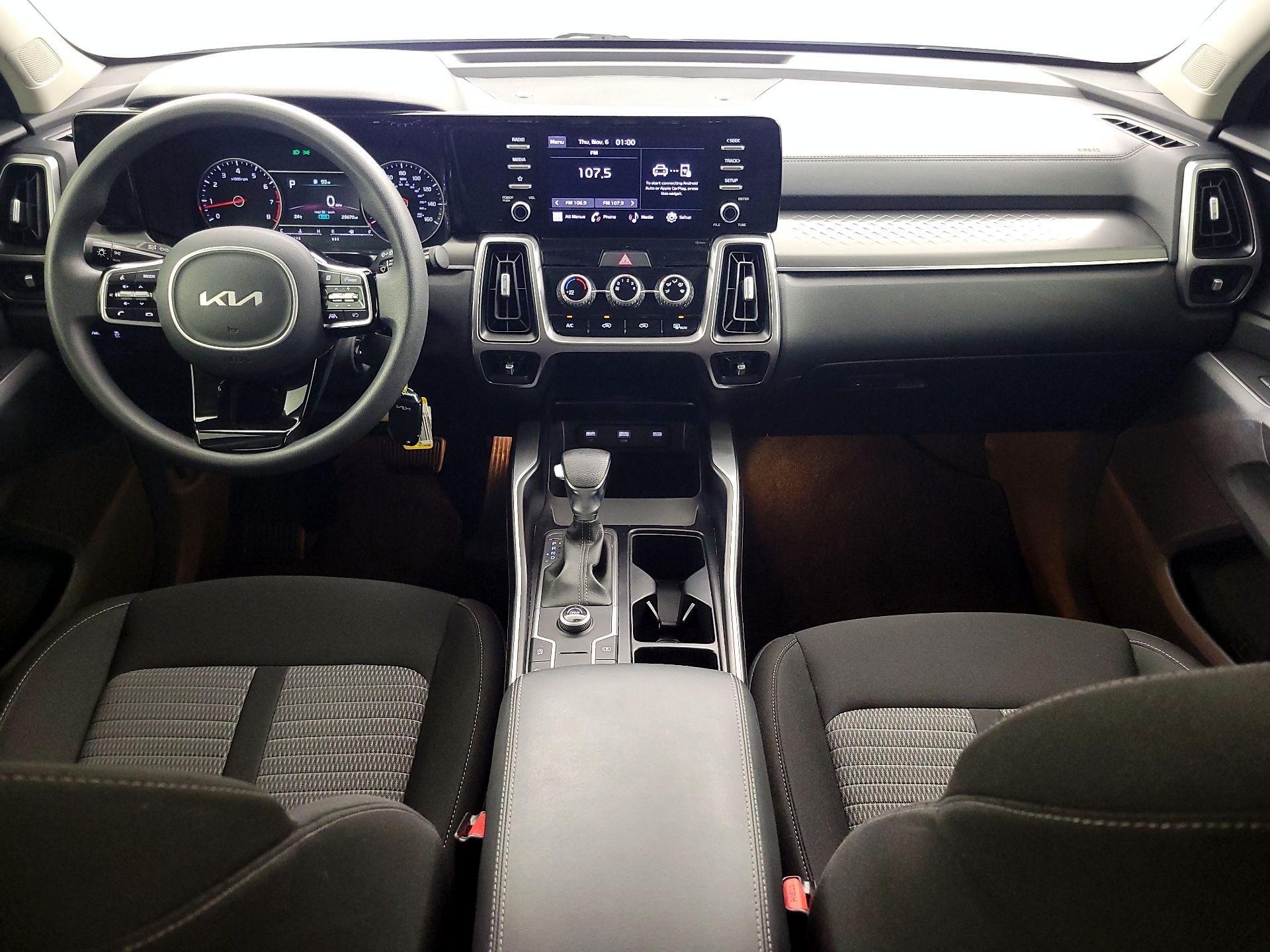 Thumbnail: 2022 Kia Sorento - 9