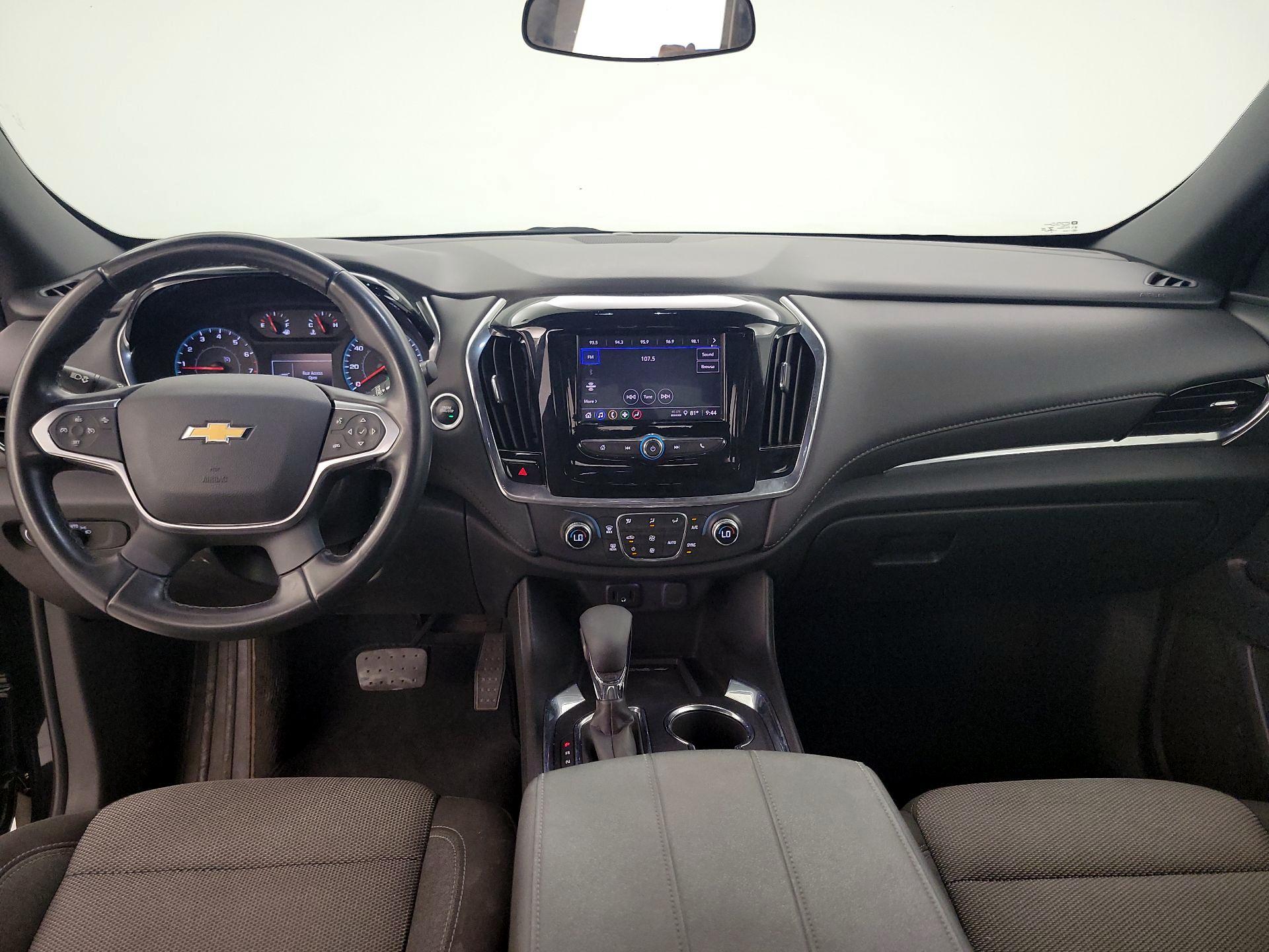 Thumbnail: 2023 Chevrolet Traverse - 9