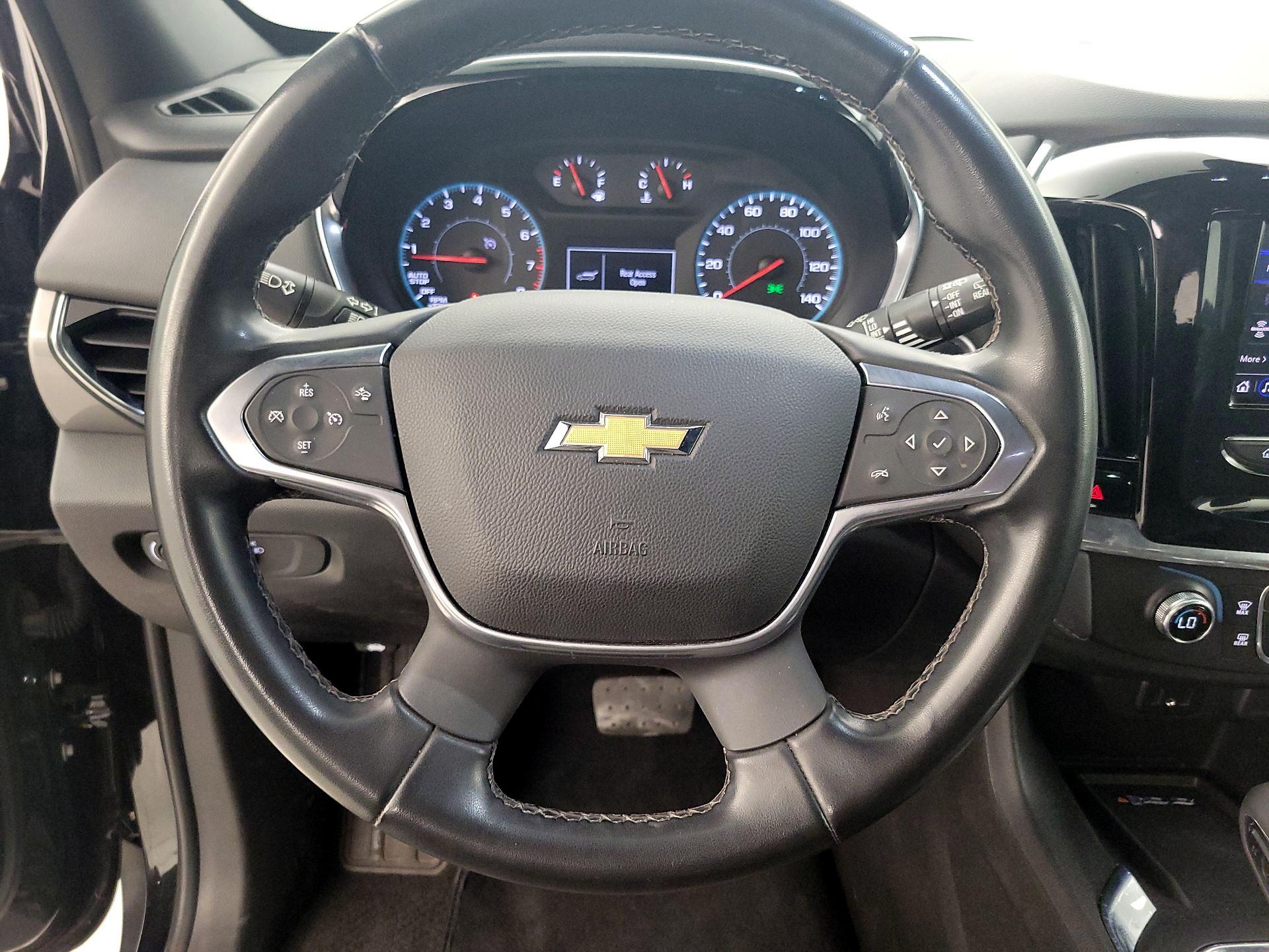 Thumbnail: 2023 Chevrolet Traverse - 10