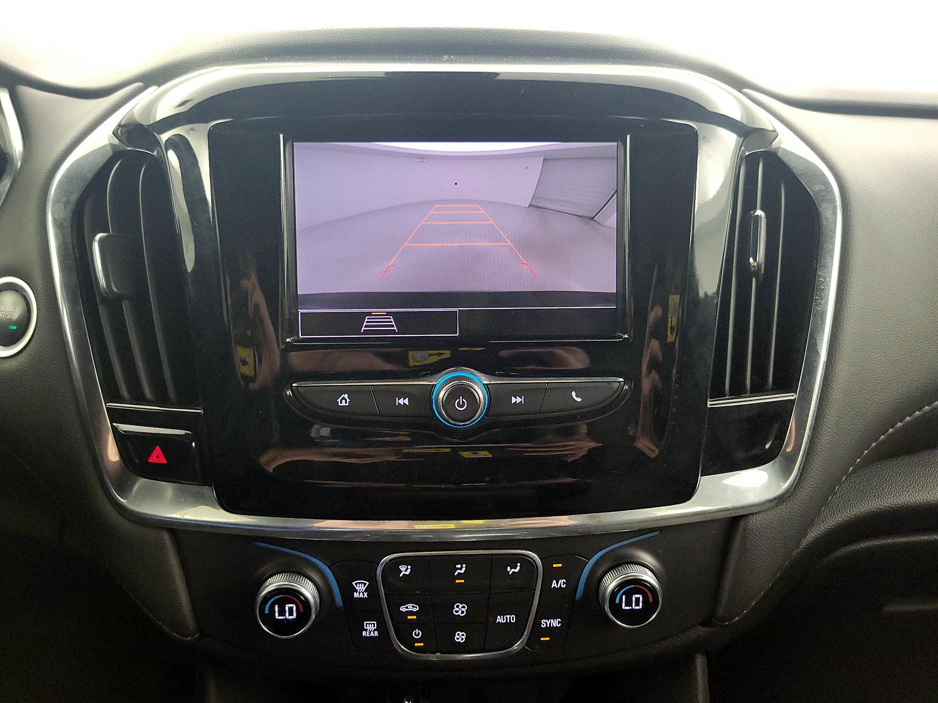 Thumbnail: 2023 Chevrolet Traverse - 14