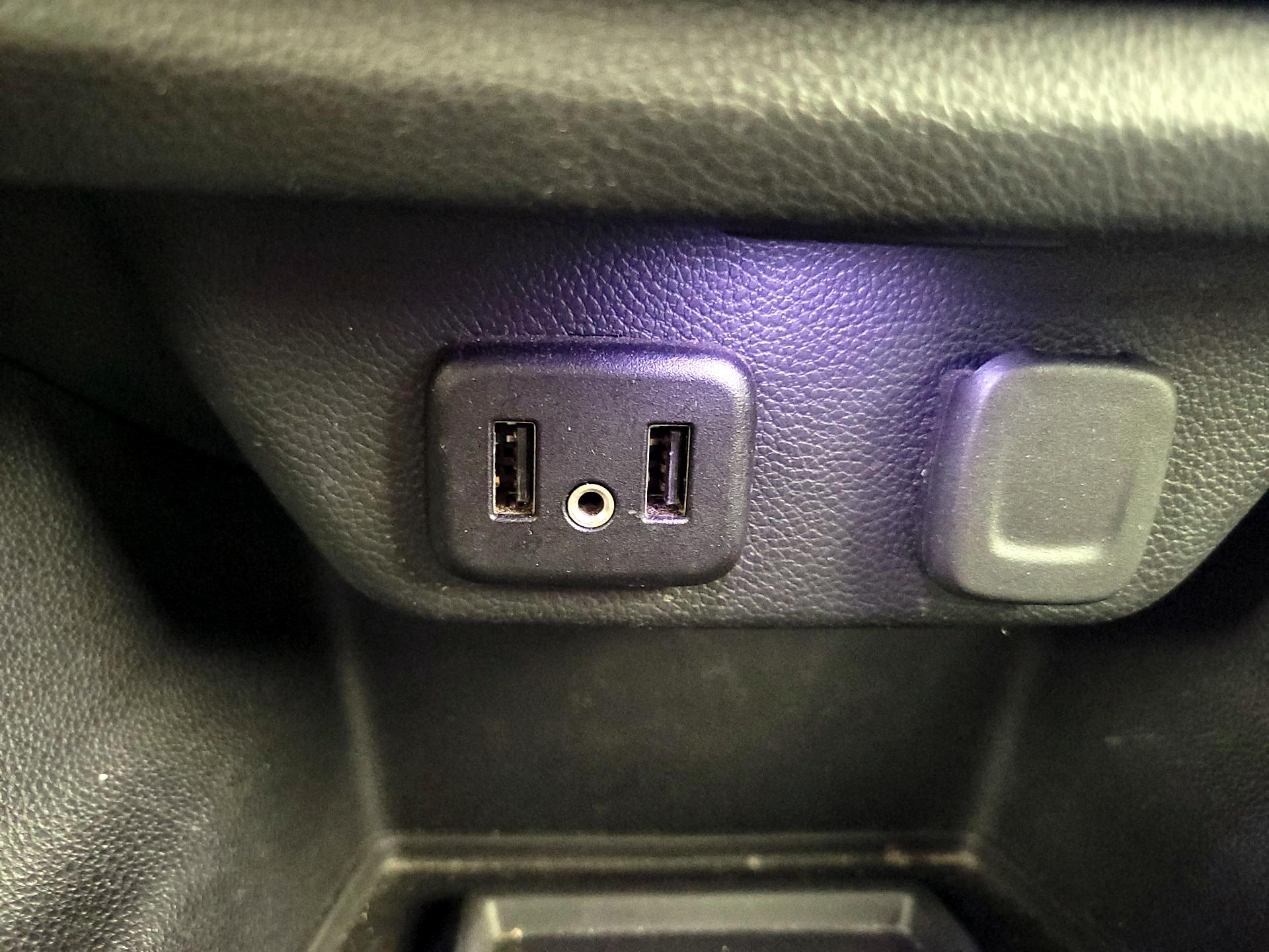 Thumbnail: 2023 Chevrolet Traverse - 18