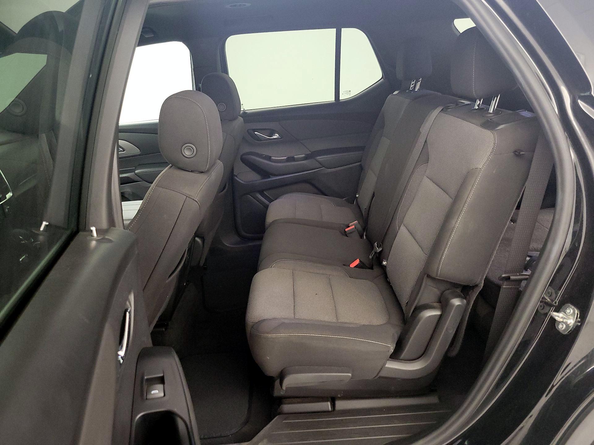 Thumbnail: 2023 Chevrolet Traverse - 19