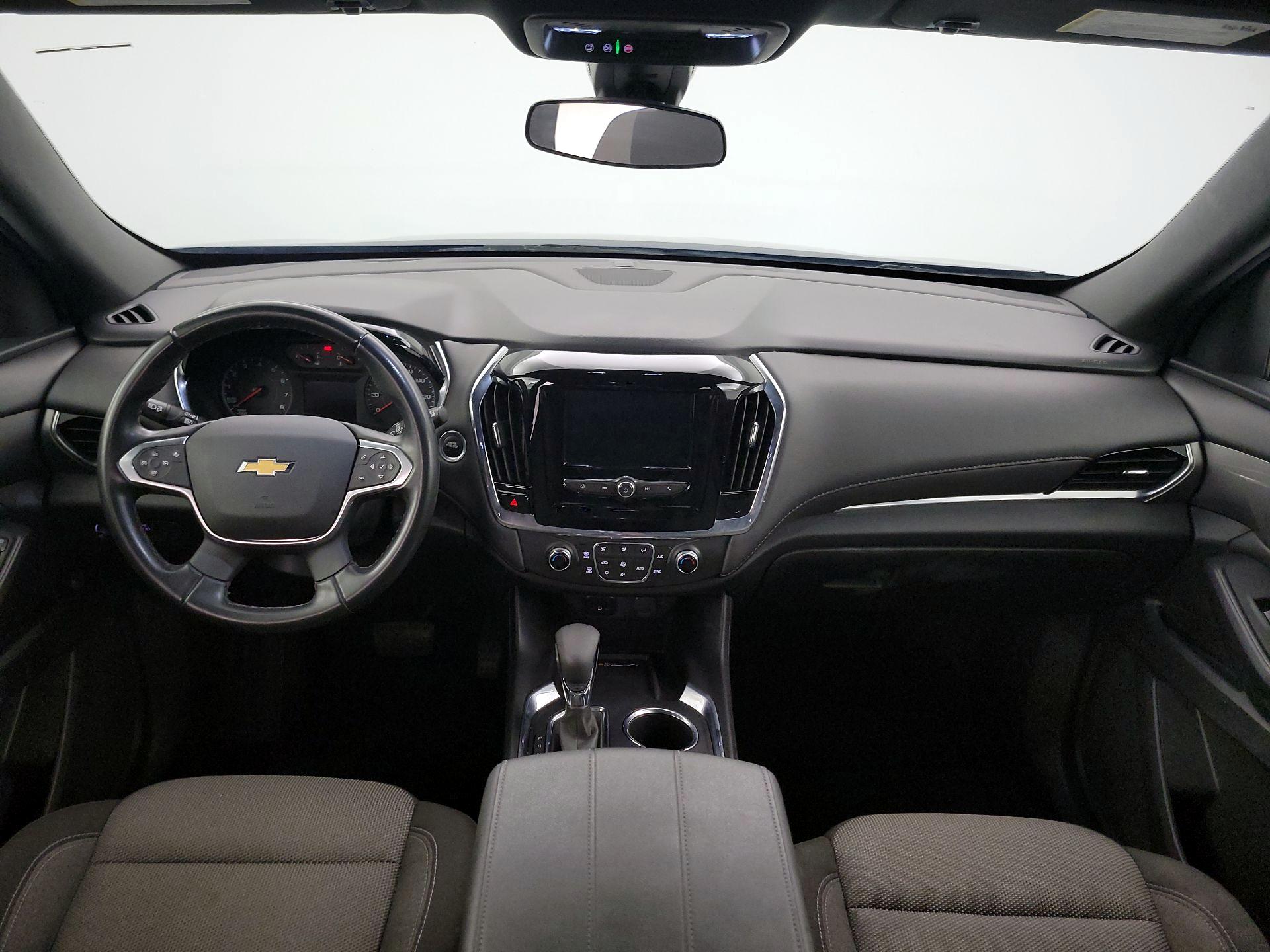 Thumbnail: 2023 Chevrolet Traverse - 9