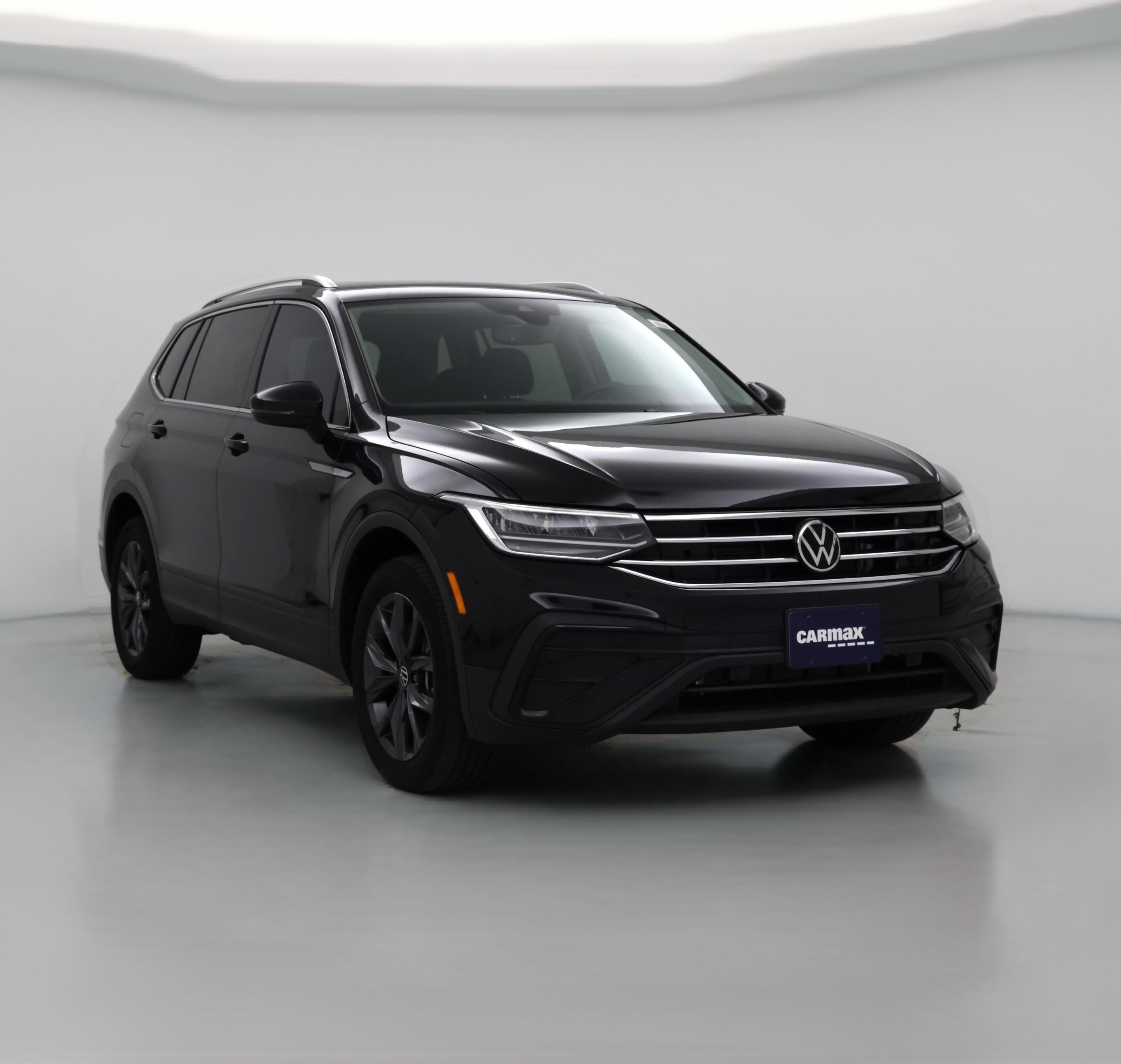 Thumbnail: 2022 Volkswagen Tiguan - 1